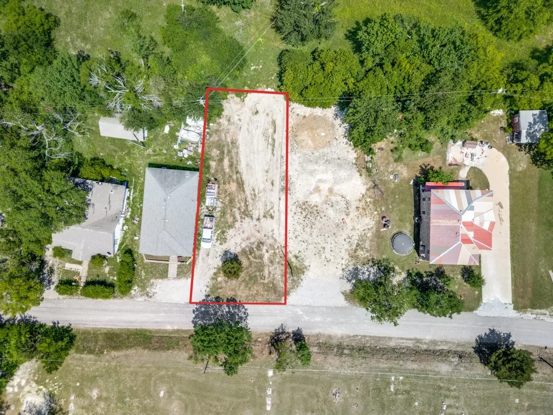 Improved Land For Sale in Grayson County , TBD E Fulton Street, Van Alstyne, Texas 75495, 0, 0, Garage spaces, 0 Sqft, built in 0, mls#21254532, Real Estate Agent in Van Alstyne, Homes For Sale in Grayson county, Homes For Sale in Van Alstyne, Realtor in Van Alstyne Texas, Real Estate Brokerage Independent Realty Texas, Luminita Cordes Realtor