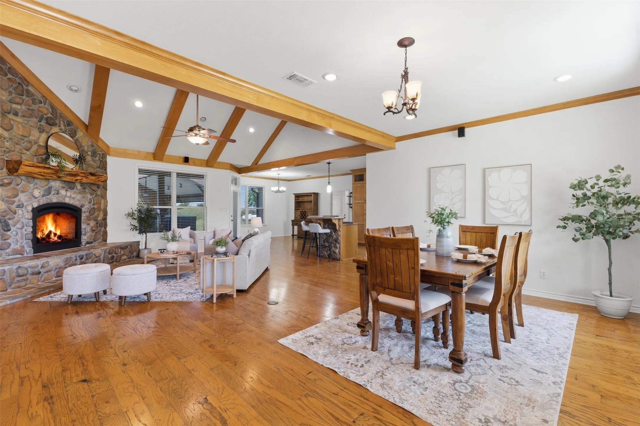 Farm For Sale in Franklin (TX) County , 1676 NW County Road 1030, Mount Vernon, Texas 75457, 3 Bedroom, 3 Bathroom, Garage spaces, 2,300 Sqft, built in 2006, mls#21228906, Real Estate Agent in Mount Vernon, Homes For Sale in Franklin (TX) county, Homes For Sale in Mount Vernon, Realtor in Mount Vernon Texas, Real Estate Brokerage Independent Realty Texas, Luminita Cordes Realtor