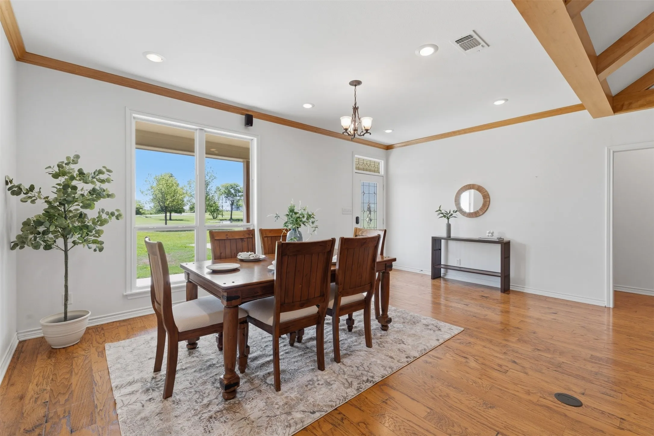 Farm For Sale in Franklin (TX) County , 1676 NW County Road 1030, Mount Vernon, Texas 75457, 3 Bedroom, 3 Bathroom, Garage spaces, 2,300 Sqft, built in 2006, mls#21228906, Real Estate Agent in Mount Vernon, Homes For Sale in Franklin (TX) county, Homes For Sale in Mount Vernon, Realtor in Mount Vernon Texas, Real Estate Brokerage Independent Realty Texas, Luminita Cordes Realtor