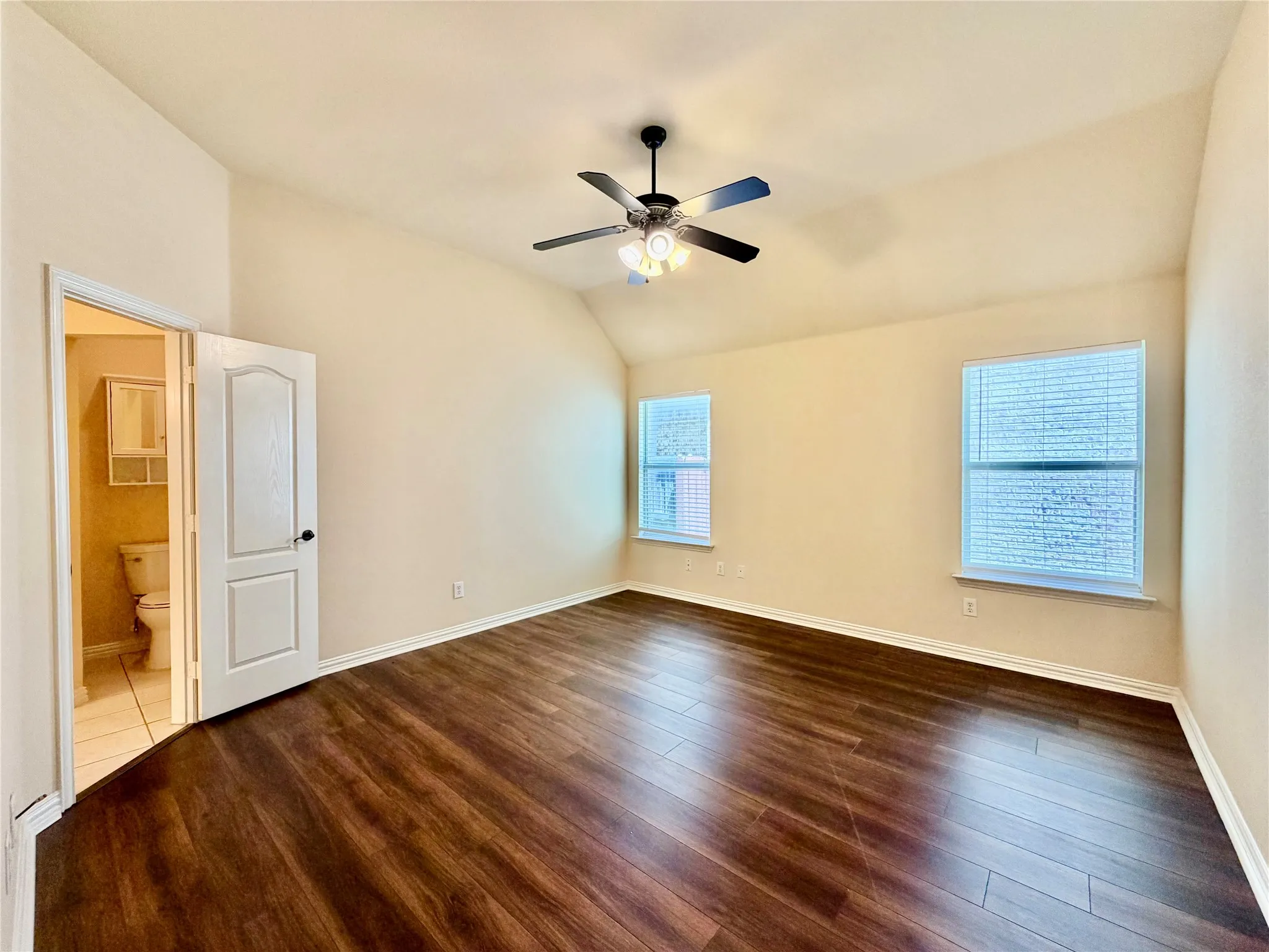 Single Family Residence For Rent in Denton County , 921 Raleigh Path Road, Denton, Texas 76208, 4 Bedroom, 2 Bathroom, 2 Garage spaces, 1,889 Sqft, built in 2006, mls#21246074, Real Estate Agent in Denton, Homes For Rent in Denton county, Homes For Rent in Denton, Realtor in Denton Texas, Real Estate Brokerage Independent Realty Texas, Luminita Cordes Realtor