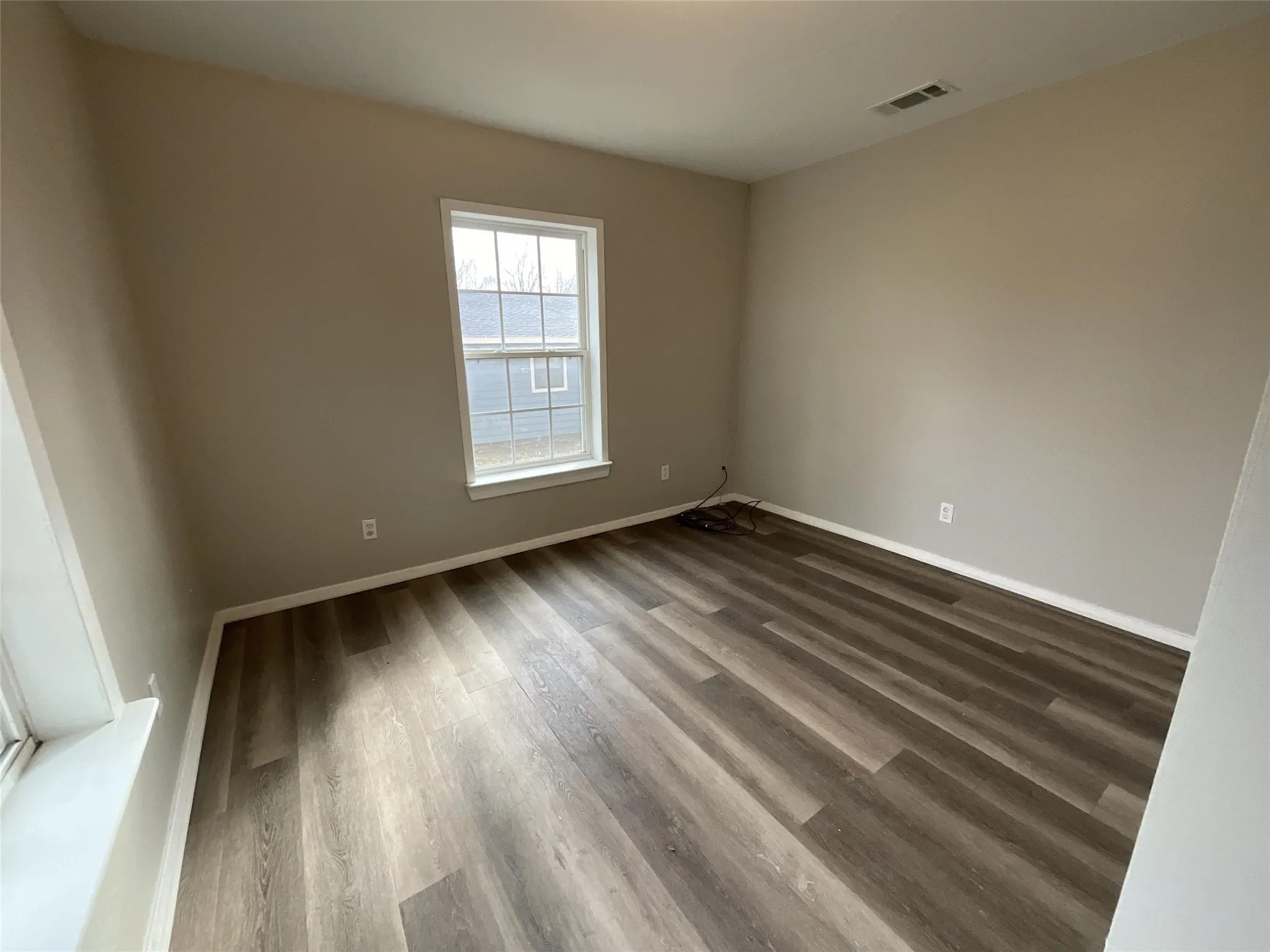 Single Family Residence For Rent in Van Zandt County , 405 Beard Street, Canton, Texas 75103, 3 Bedroom, 2 Bathroom, Garage spaces, 1,147 Sqft, built in 1951, mls#21259461, Real Estate Agent in Canton, Homes For Rent in Van Zandt county, Homes For Rent in Canton, Realtor in Canton Texas, Real Estate Brokerage Independent Realty Texas, Luminita Cordes Realtor