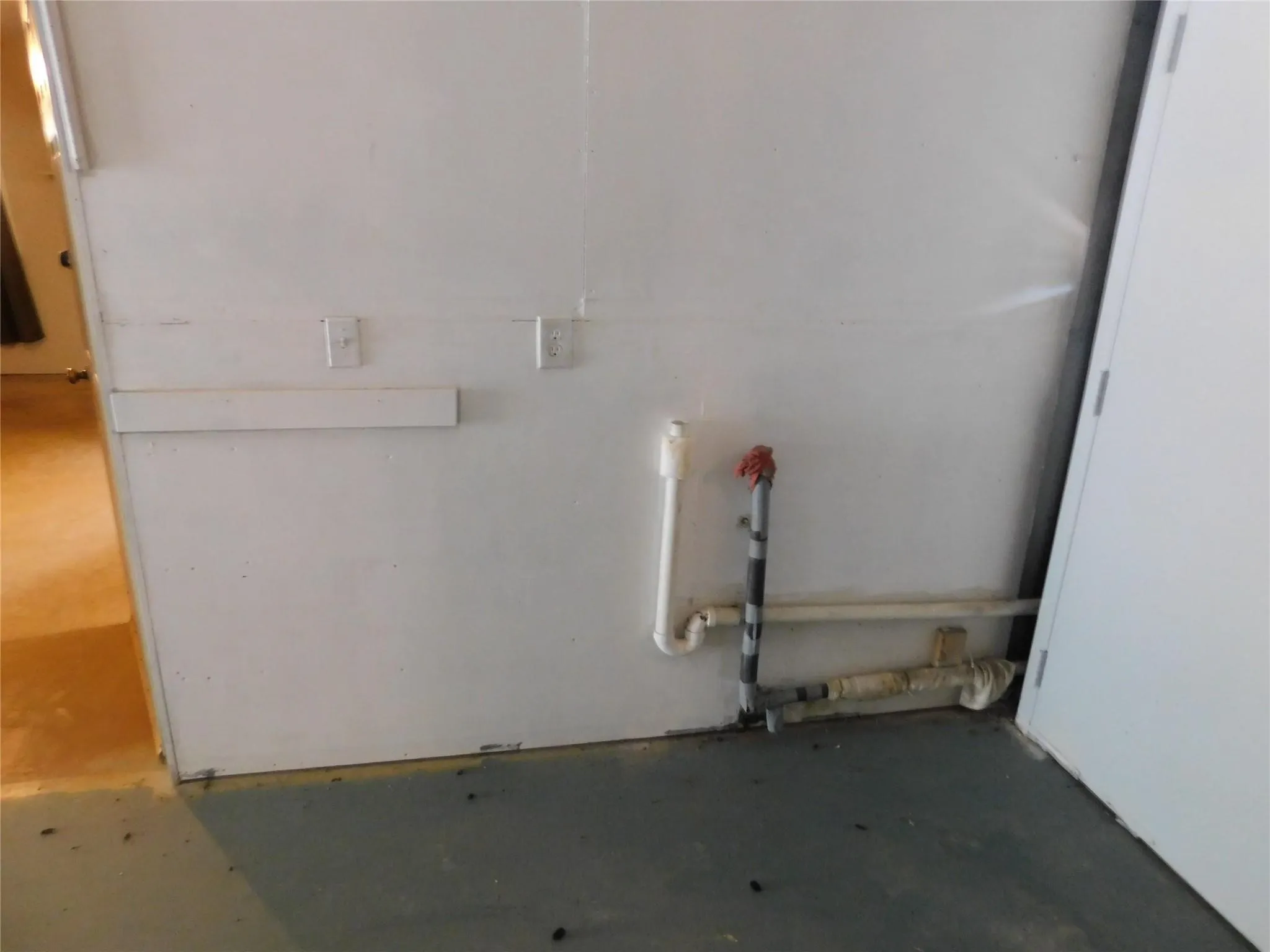 Single Family Residence For Sale in Eastland County , 116 S Brewster Street, Rising Star, Texas 76471, 1 Bedroom, 1 Bathroom, 1 Garage spaces, 396 Sqft, built in 2010, Price $75,000, mls#21257579, Real Estate Agent in Rising Star, Homes For Sale in Eastland county, Homes For Sale in Rising Star, Realtor in Rising Star Texas, Real Estate Brokerage Independent Realty Texas, Luminita Cordes Realtor