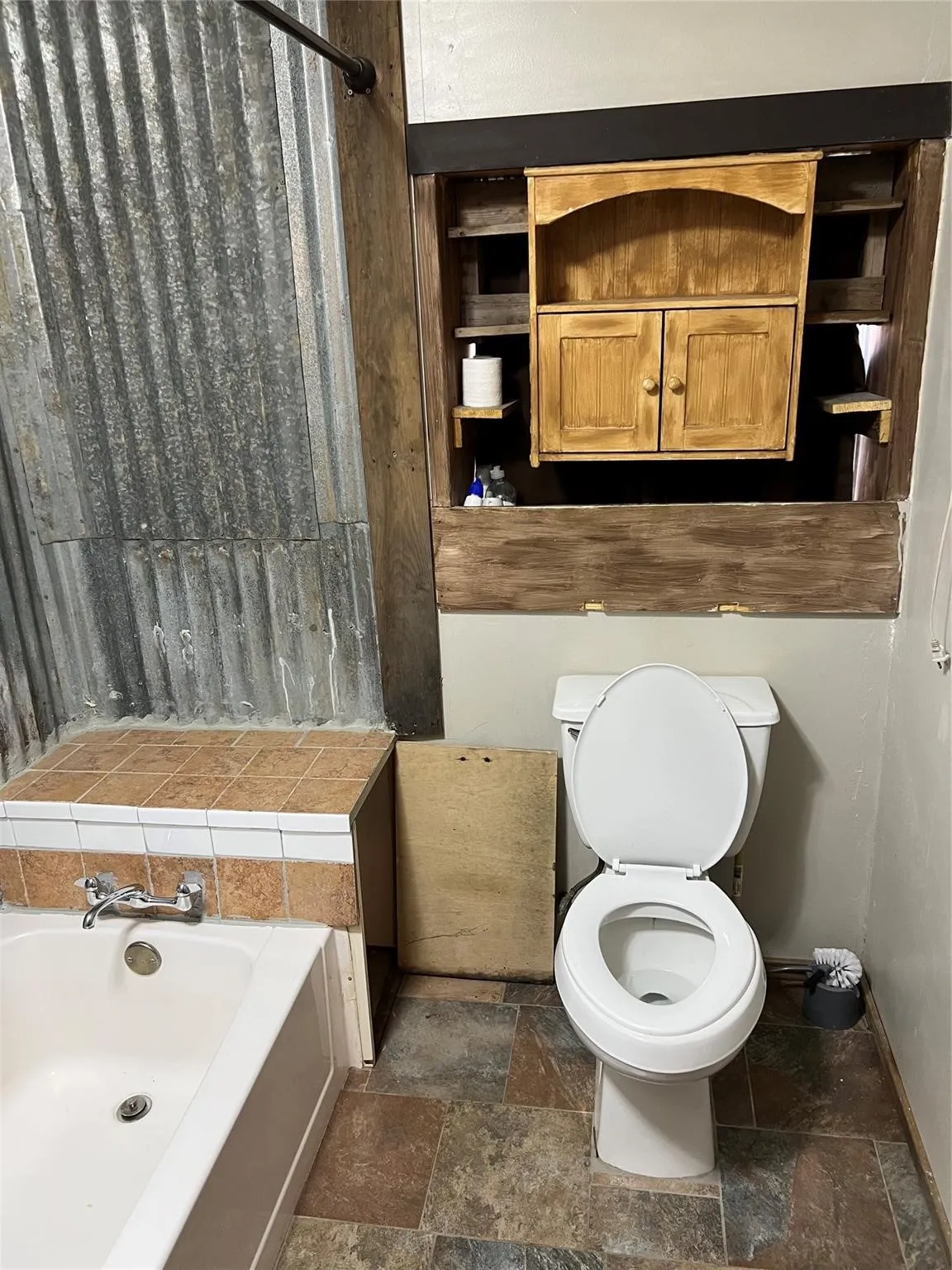 Single Family Residence For Sale in Eastland County , 116 S Brewster Street, Rising Star, Texas 76471, 1 Bedroom, 1 Bathroom, 1 Garage spaces, 396 Sqft, built in 2010, Price $75,000, mls#21257579, Real Estate Agent in Rising Star, Homes For Sale in Eastland county, Homes For Sale in Rising Star, Realtor in Rising Star Texas, Real Estate Brokerage Independent Realty Texas, Luminita Cordes Realtor