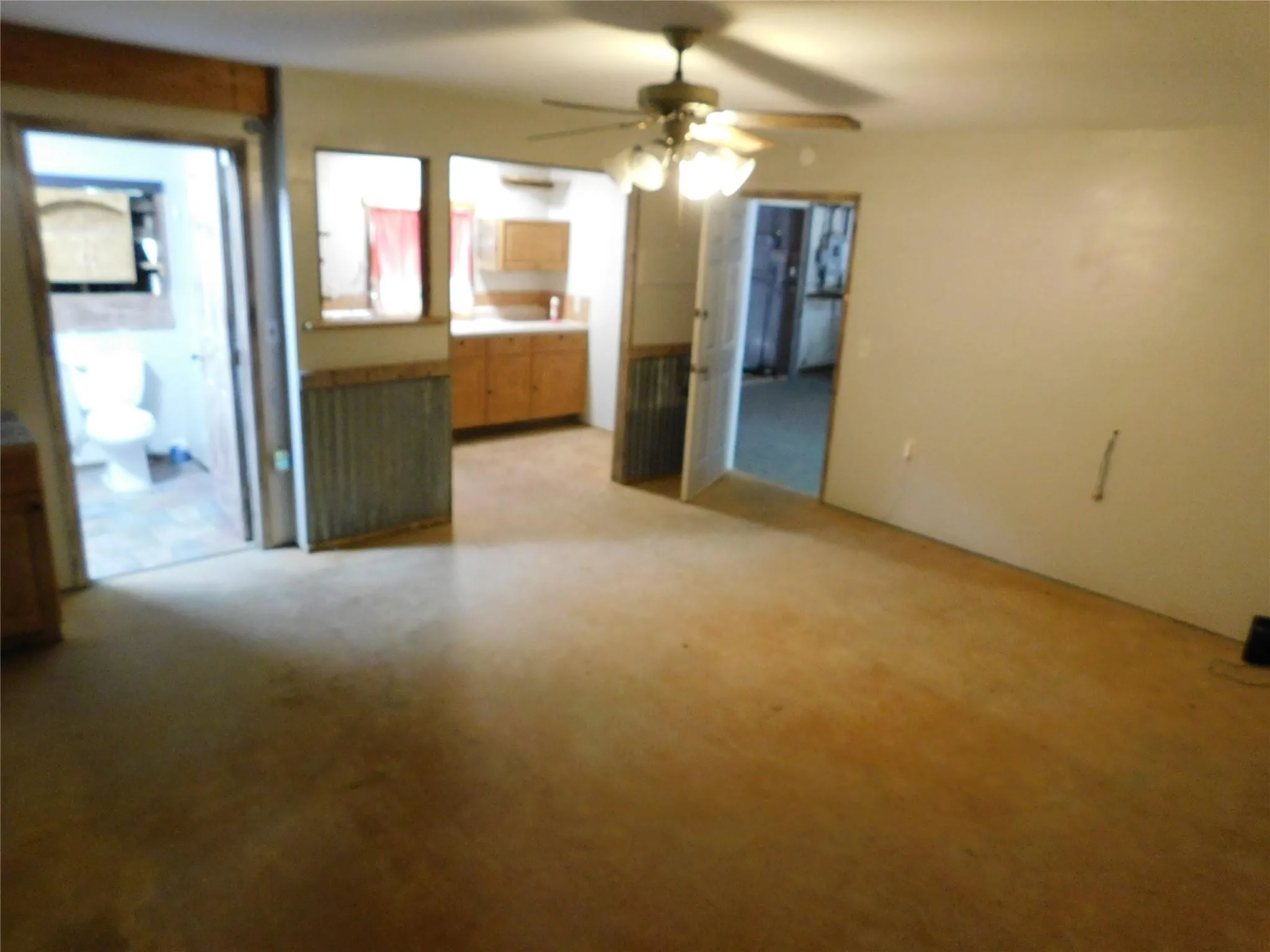 Single Family Residence For Sale in Eastland County , 116 S Brewster Street, Rising Star, Texas 76471, 1 Bedroom, 1 Bathroom, 1 Garage spaces, 396 Sqft, built in 2010, Price $75,000, mls#21257579, Real Estate Agent in Rising Star, Homes For Sale in Eastland county, Homes For Sale in Rising Star, Realtor in Rising Star Texas, Real Estate Brokerage Independent Realty Texas, Luminita Cordes Realtor
