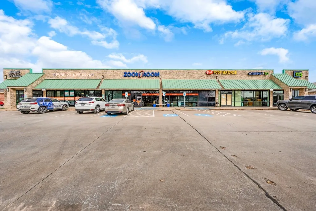 Retail For Rent in Collin County , 3180 Eldorado Parkway, Mc Kinney, Texas 75070, 0, 0, Garage spaces, 0 Sqft, built in 2006, Preowned, mls#21251126, Real Estate Agent in Mc Kinney, Homes For Rent in Collin county, Homes For Rent in Mc Kinney, Realtor in Mc Kinney Texas, Real Estate Brokerage Independent Realty Texas, Luminita Cordes Realtor