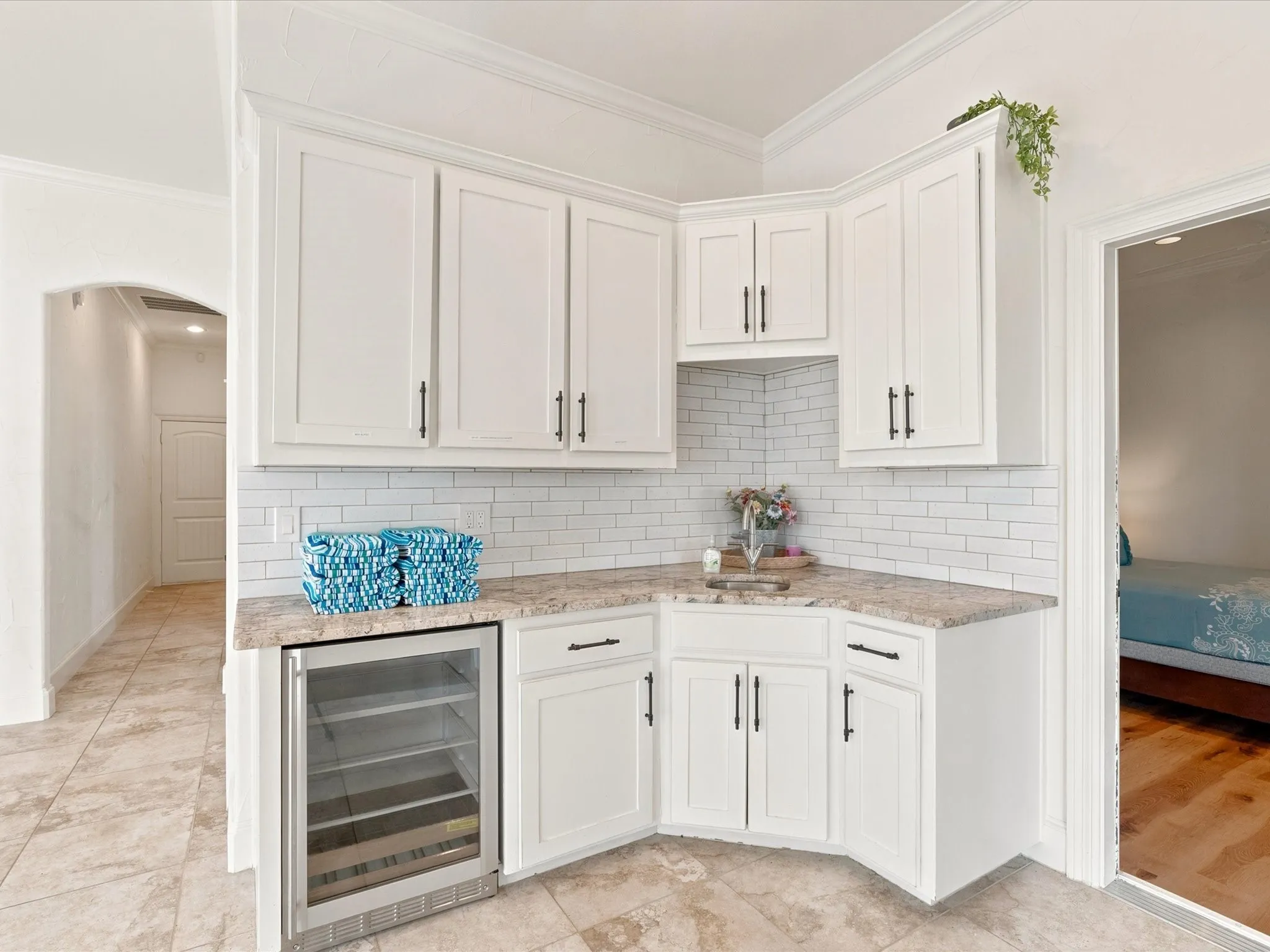 Single Family Residence For Sale in Denton County , 2300 Berend Road, Pilot Point, Texas 76258, 4 Bedroom, 7 Bathroom, 4 Garage spaces, 3,763 Sqft, built in 2004, mls#21258946, Real Estate Agent in Pilot Point, Homes For Sale in Denton county, Homes For Sale in Pilot Point, Realtor in Pilot Point Texas, Real Estate Brokerage Independent Realty Texas, Luminita Cordes Realtor