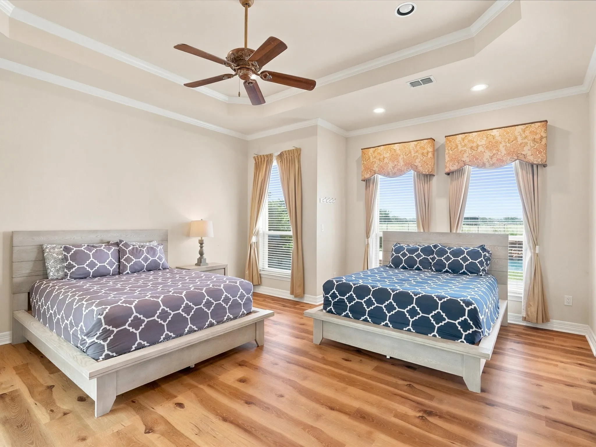 Single Family Residence For Sale in Denton County , 2300 Berend Road, Pilot Point, Texas 76258, 4 Bedroom, 7 Bathroom, 4 Garage spaces, 3,763 Sqft, built in 2004, mls#21258946, Real Estate Agent in Pilot Point, Homes For Sale in Denton county, Homes For Sale in Pilot Point, Realtor in Pilot Point Texas, Real Estate Brokerage Independent Realty Texas, Luminita Cordes Realtor