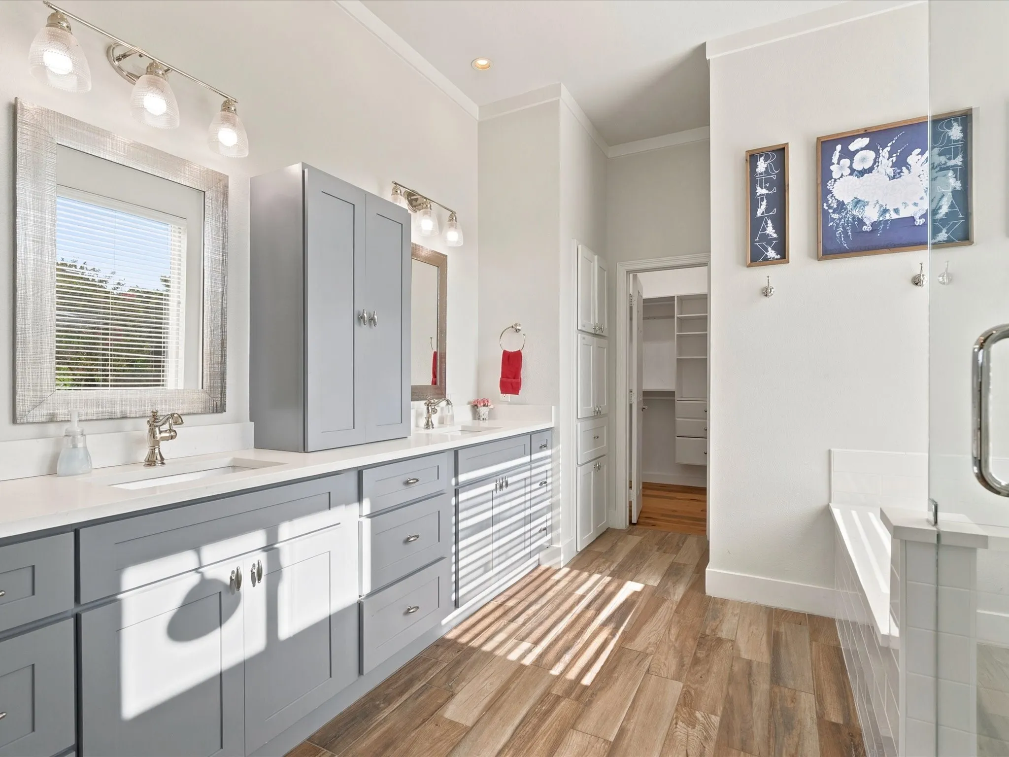 Single Family Residence For Sale in Denton County , 2300 Berend Road, Pilot Point, Texas 76258, 4 Bedroom, 7 Bathroom, 4 Garage spaces, 3,763 Sqft, built in 2004, mls#21258946, Real Estate Agent in Pilot Point, Homes For Sale in Denton county, Homes For Sale in Pilot Point, Realtor in Pilot Point Texas, Real Estate Brokerage Independent Realty Texas, Luminita Cordes Realtor