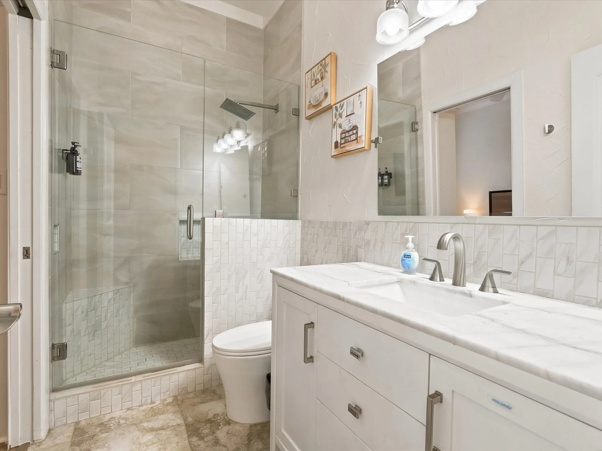Single Family Residence For Sale in Denton County , 2300 Berend Road, Pilot Point, Texas 76258, 4 Bedroom, 7 Bathroom, 4 Garage spaces, 3,763 Sqft, built in 2004, mls#21258946, Real Estate Agent in Pilot Point, Homes For Sale in Denton county, Homes For Sale in Pilot Point, Realtor in Pilot Point Texas, Real Estate Brokerage Independent Realty Texas, Luminita Cordes Realtor
