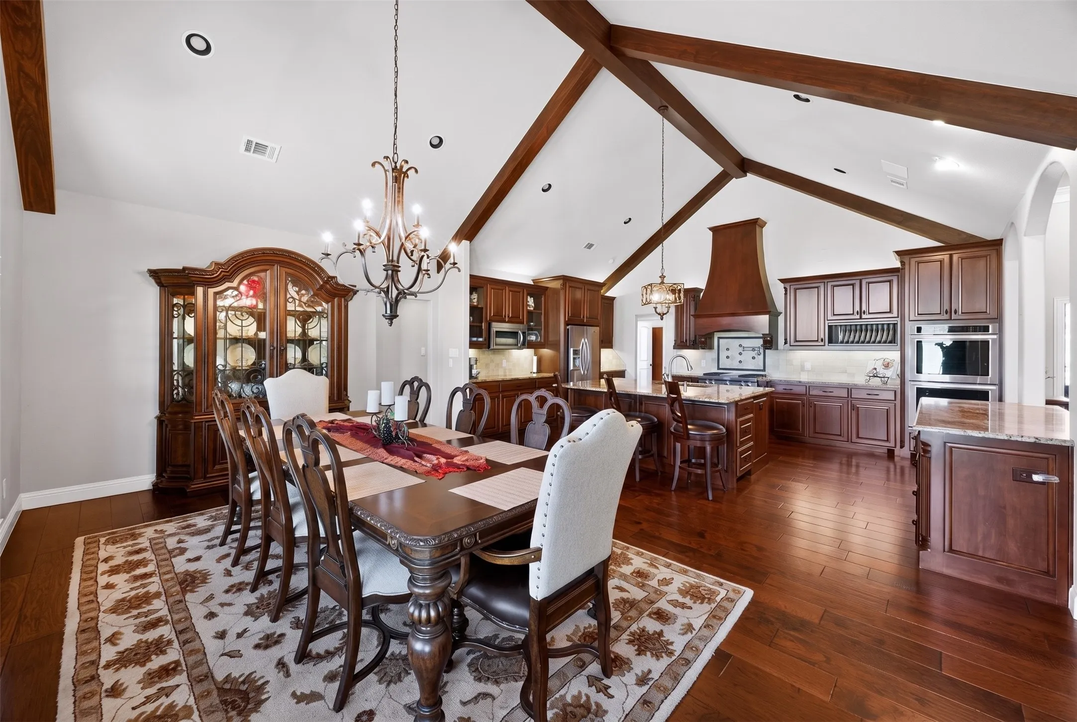 Single Family Residence For Sale in Grayson County , 128 Whispering Winds Drive, Gunter, Texas 75058, 4 Bedroom, 4 Bathroom, 3 Garage spaces, 3,631 Sqft, built in 2015, Price $1,094,900, mls#21239638, Real Estate Agent in Gunter, Homes For Sale in Grayson county, Homes For Sale in Gunter, Realtor in Gunter Texas, Real Estate Brokerage Independent Realty Texas, Luminita Cordes Realtor