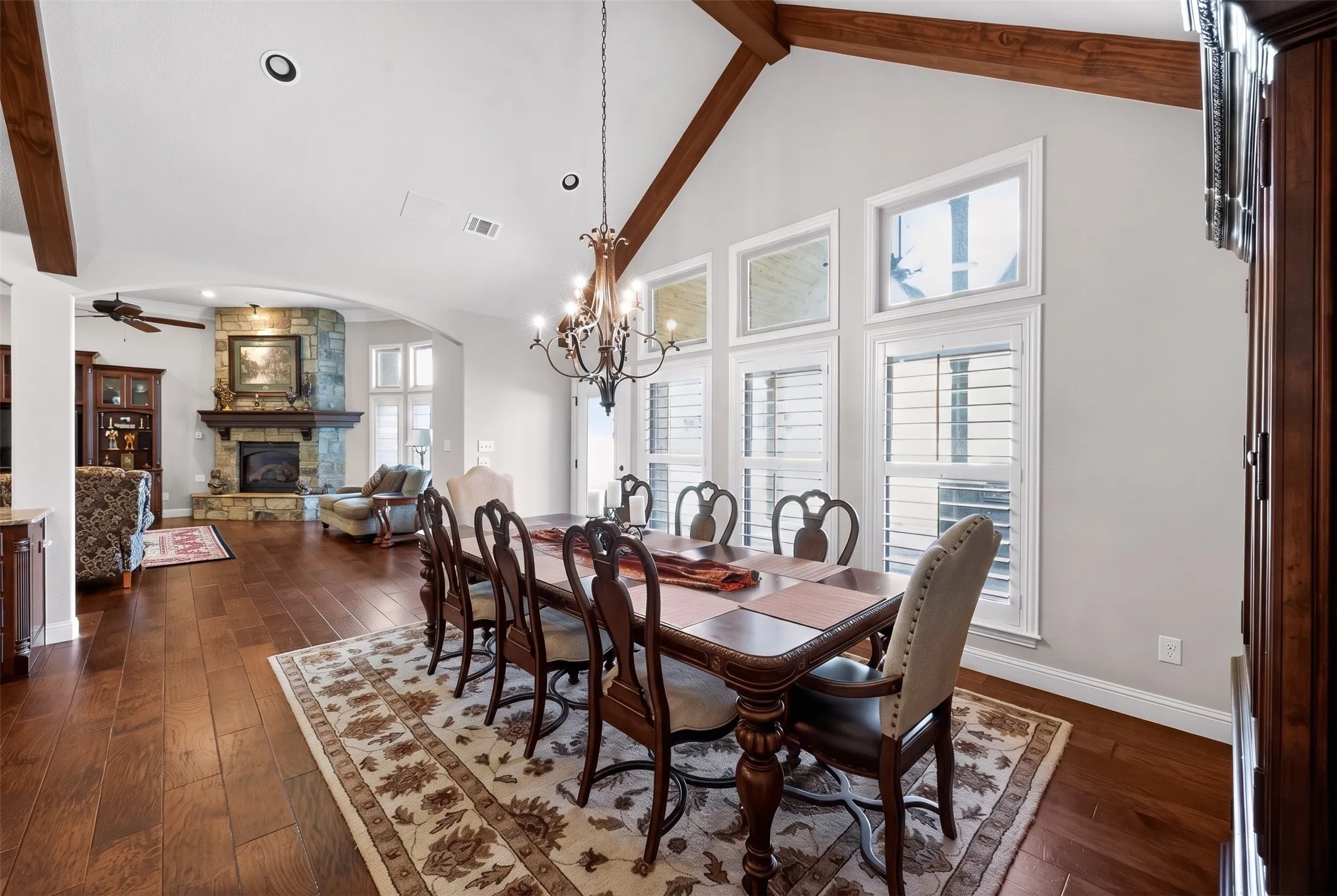 Single Family Residence For Sale in Grayson County , 128 Whispering Winds Drive, Gunter, Texas 75058, 4 Bedroom, 4 Bathroom, 3 Garage spaces, 3,631 Sqft, built in 2015, Price $1,094,900, mls#21239638, Real Estate Agent in Gunter, Homes For Sale in Grayson county, Homes For Sale in Gunter, Realtor in Gunter Texas, Real Estate Brokerage Independent Realty Texas, Luminita Cordes Realtor