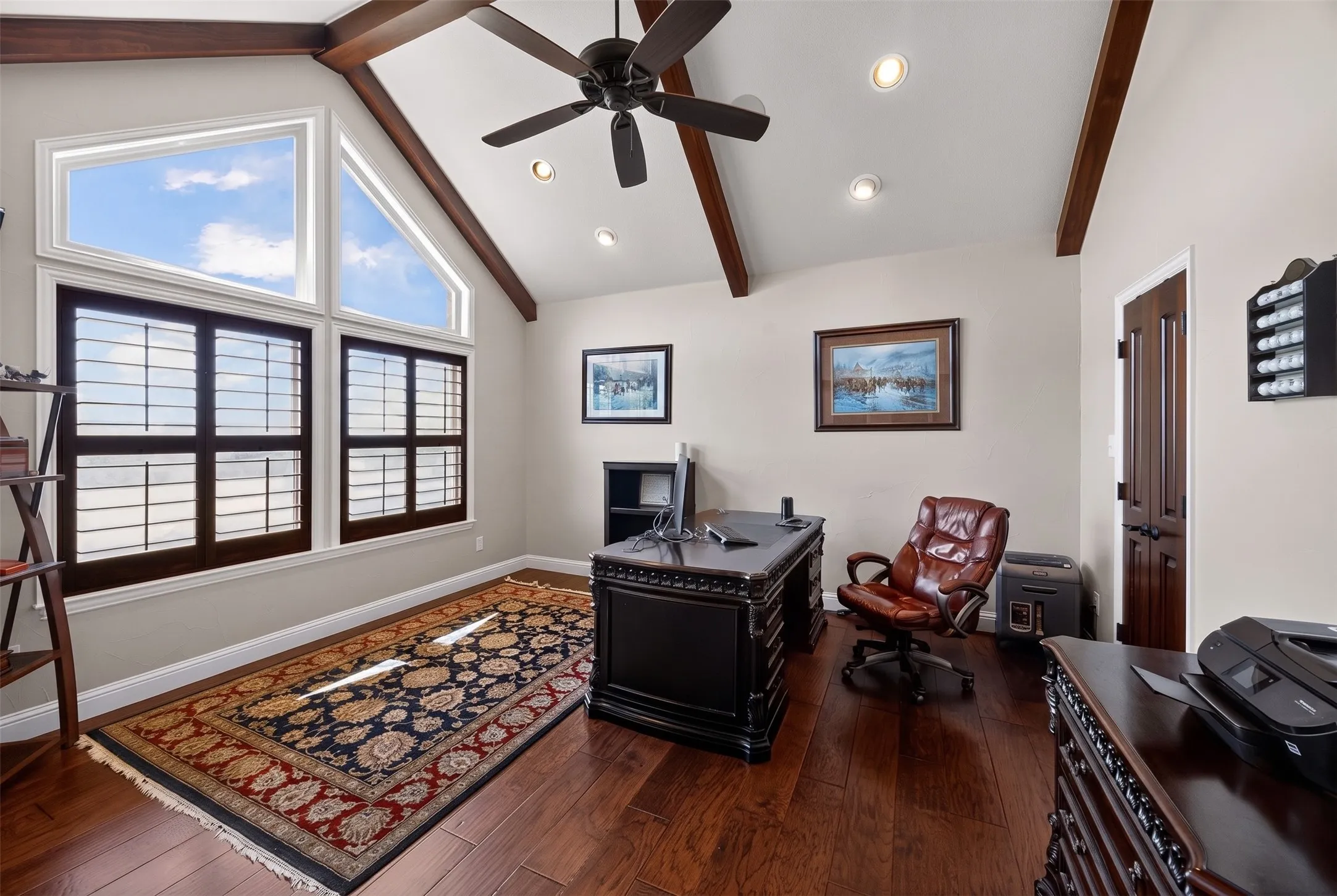 Single Family Residence For Sale in Grayson County , 128 Whispering Winds Drive, Gunter, Texas 75058, 4 Bedroom, 4 Bathroom, 3 Garage spaces, 3,631 Sqft, built in 2015, Price $1,094,900, mls#21239638, Real Estate Agent in Gunter, Homes For Sale in Grayson county, Homes For Sale in Gunter, Realtor in Gunter Texas, Real Estate Brokerage Independent Realty Texas, Luminita Cordes Realtor