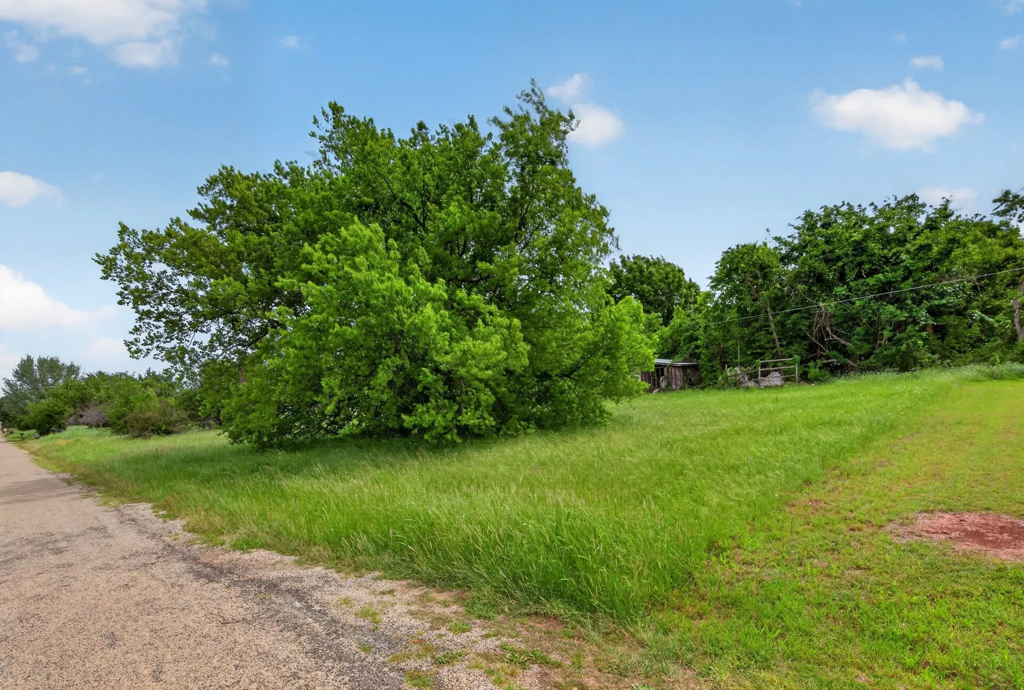 Unimproved Land For Sale in Hood County , 5429 Highview Drive, Granbury, Texas 76048, 0, 0, Garage spaces, 0 Sqft, built in 2006, Price $85,000, mls#21259524, Real Estate Agent in Granbury, Homes For Sale in Hood county, Homes For Sale in Granbury, Realtor in Granbury Texas, Real Estate Brokerage Independent Realty Texas, Luminita Cordes Realtor