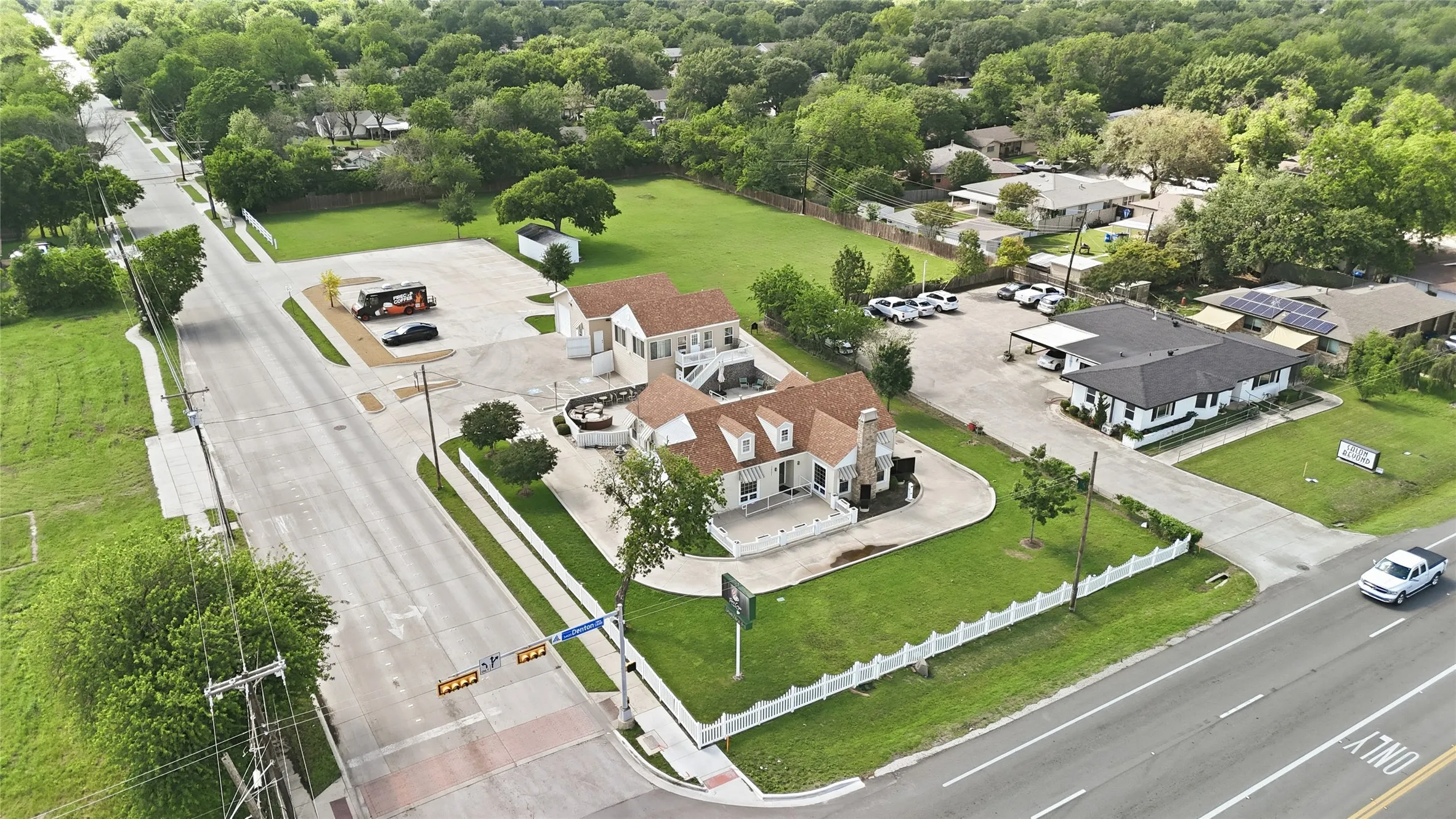 Retail For Rent in Tarrant County , 3501 Denton Highway, Haltom City, Texas 76117, 0, 0, Garage spaces, 0 Sqft, built in 1939, Preowned, Price $5,500, mls#21259534, Real Estate Agent in Haltom City, Homes For Rent in Tarrant county, Homes For Rent in Haltom City, Realtor in Haltom City Texas, Real Estate Brokerage Independent Realty Texas, Luminita Cordes Realtor