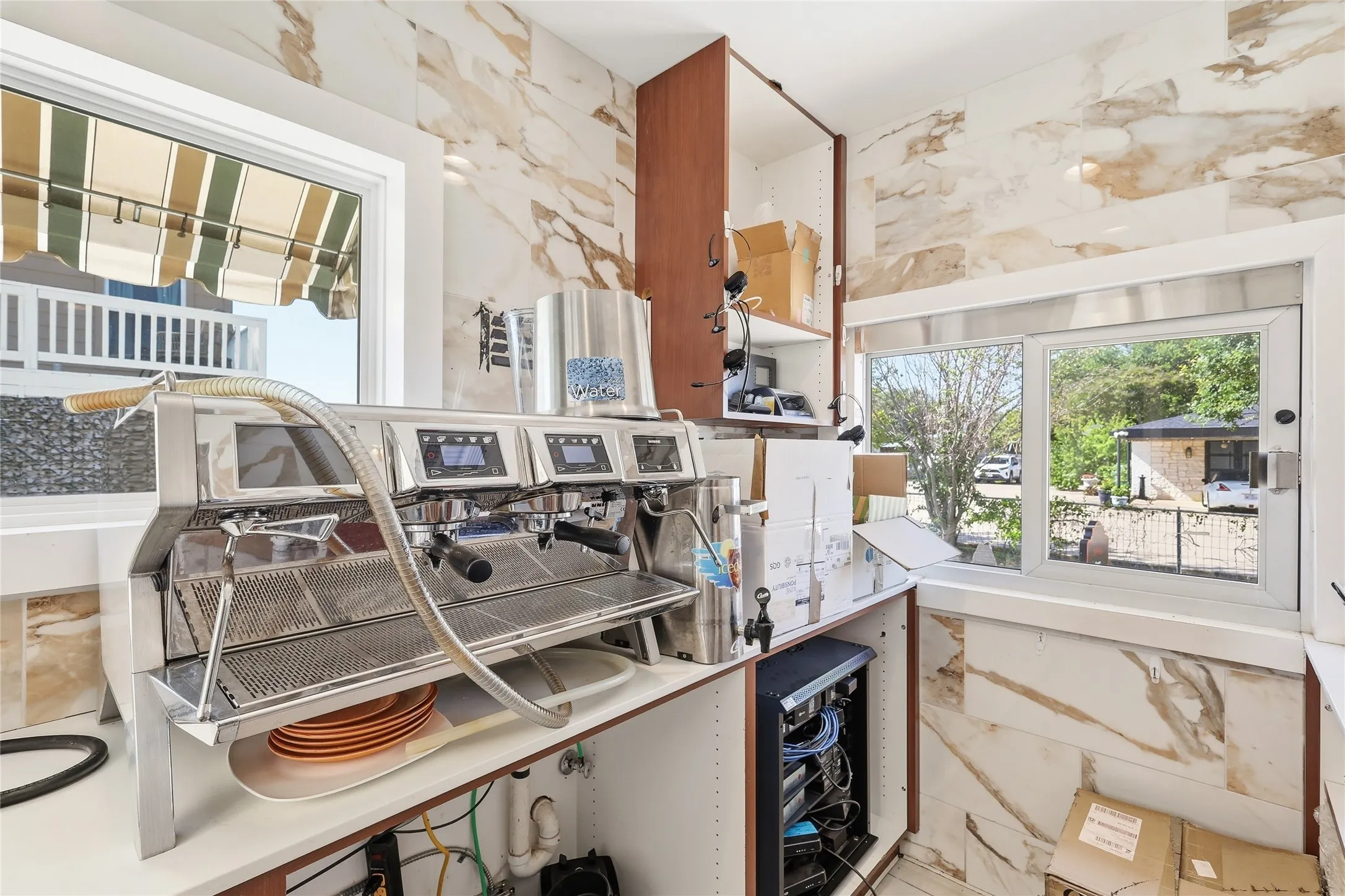 Retail For Rent in Tarrant County , 3501 Denton Highway, Haltom City, Texas 76117, 0, 0, Garage spaces, 0 Sqft, built in 1939, Preowned, Price $5,500, mls#21259534, Real Estate Agent in Haltom City, Homes For Rent in Tarrant county, Homes For Rent in Haltom City, Realtor in Haltom City Texas, Real Estate Brokerage Independent Realty Texas, Luminita Cordes Realtor