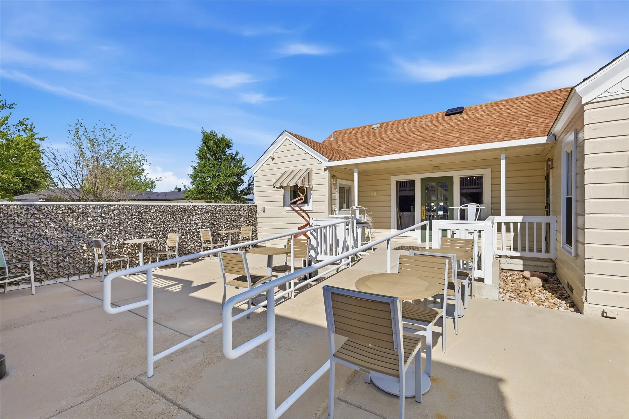 Retail For Rent in Tarrant County , 3501 Denton Highway, Haltom City, Texas 76117, 0, 0, Garage spaces, 0 Sqft, built in 1939, Preowned, Price $5,500, mls#21259534, Real Estate Agent in Haltom City, Homes For Rent in Tarrant county, Homes For Rent in Haltom City, Realtor in Haltom City Texas, Real Estate Brokerage Independent Realty Texas, Luminita Cordes Realtor