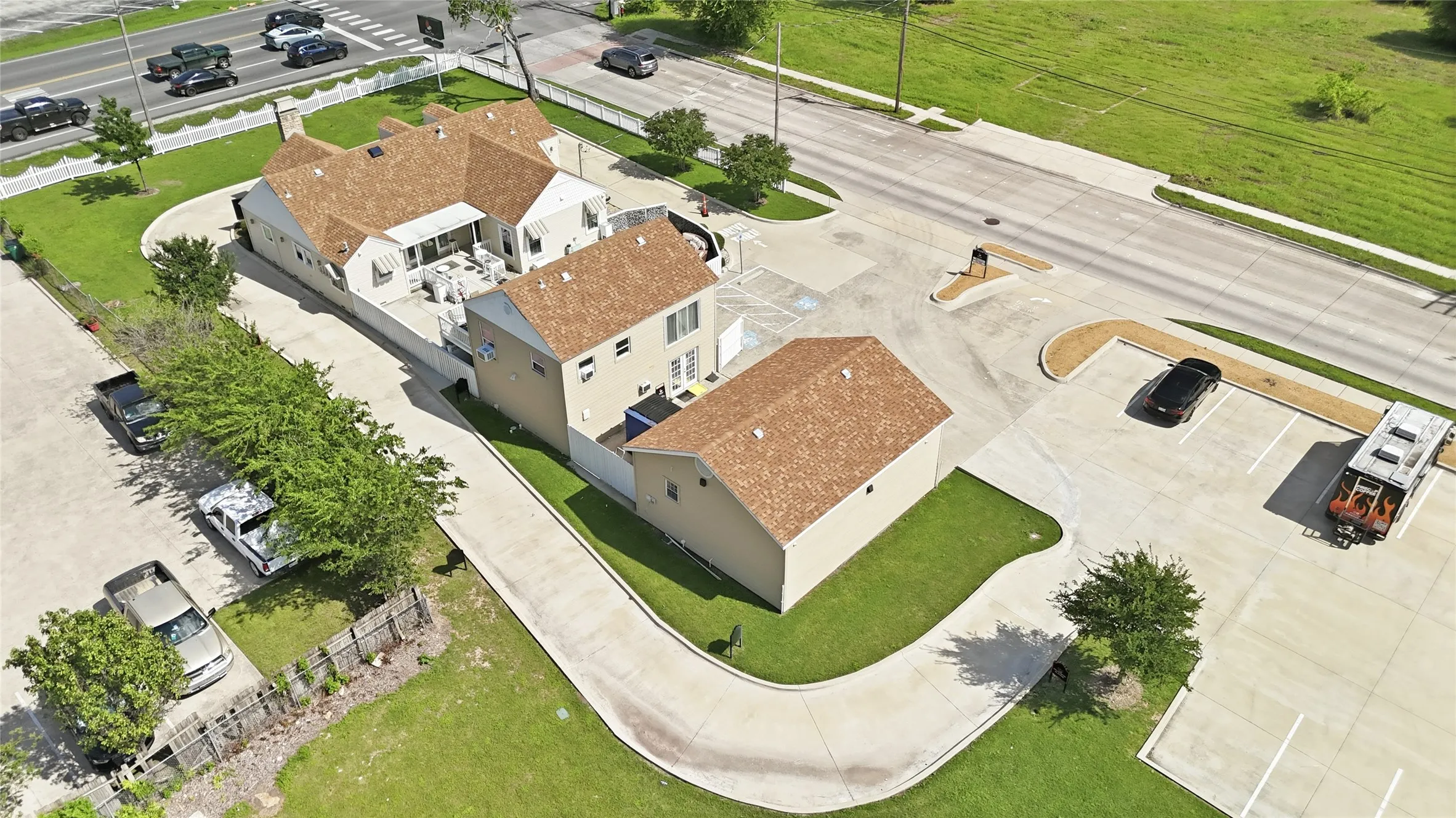 Retail For Rent in Tarrant County , 3501 Denton Highway, Haltom City, Texas 76117, 0, 0, Garage spaces, 0 Sqft, built in 1939, Preowned, Price $5,500, mls#21259534, Real Estate Agent in Haltom City, Homes For Rent in Tarrant county, Homes For Rent in Haltom City, Realtor in Haltom City Texas, Real Estate Brokerage Independent Realty Texas, Luminita Cordes Realtor