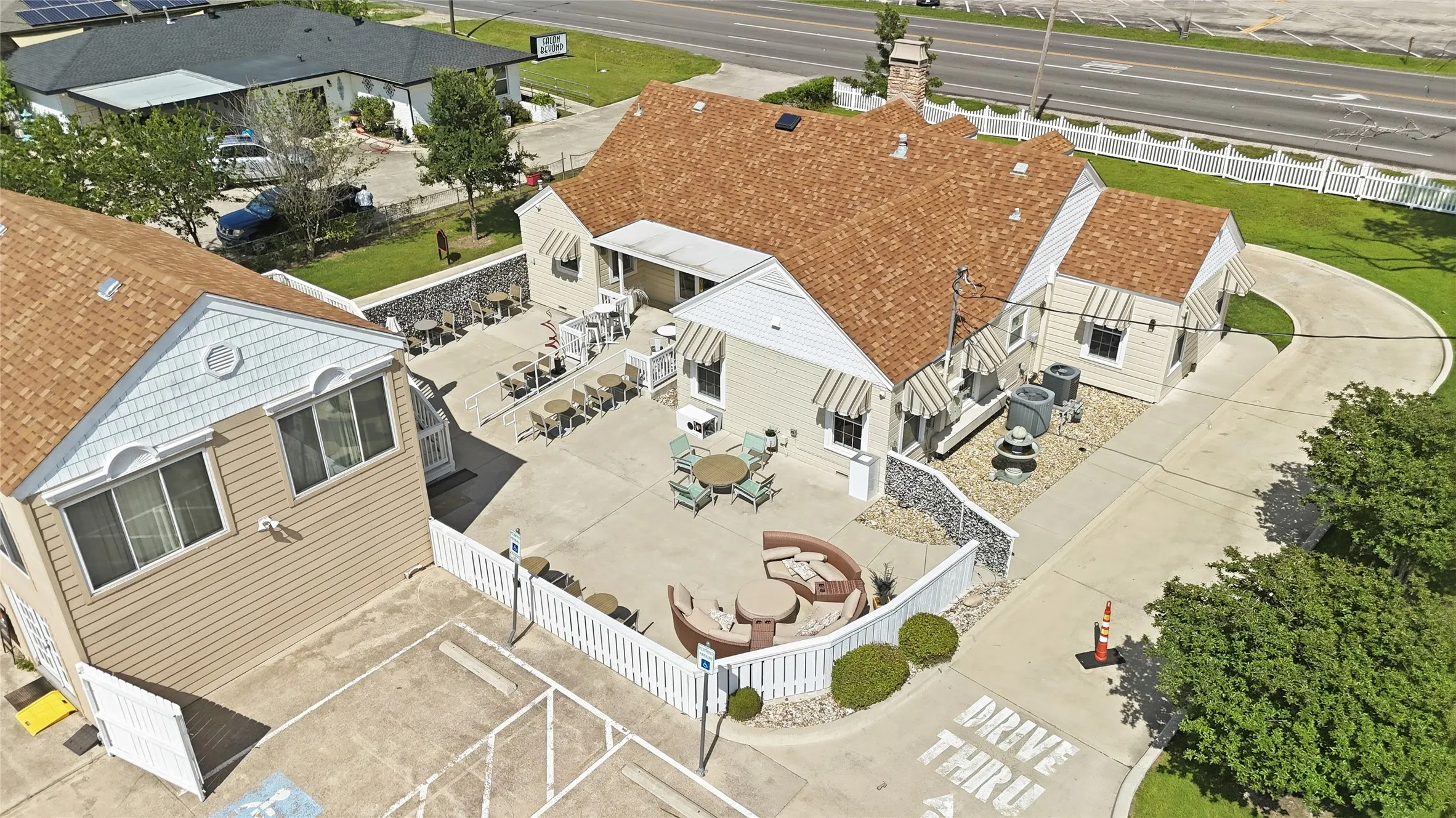Retail For Rent in Tarrant County , 3501 Denton Highway, Haltom City, Texas 76117, 0, 0, Garage spaces, 0 Sqft, built in 1939, Preowned, Price $5,500, mls#21259534, Real Estate Agent in Haltom City, Homes For Rent in Tarrant county, Homes For Rent in Haltom City, Realtor in Haltom City Texas, Real Estate Brokerage Independent Realty Texas, Luminita Cordes Realtor