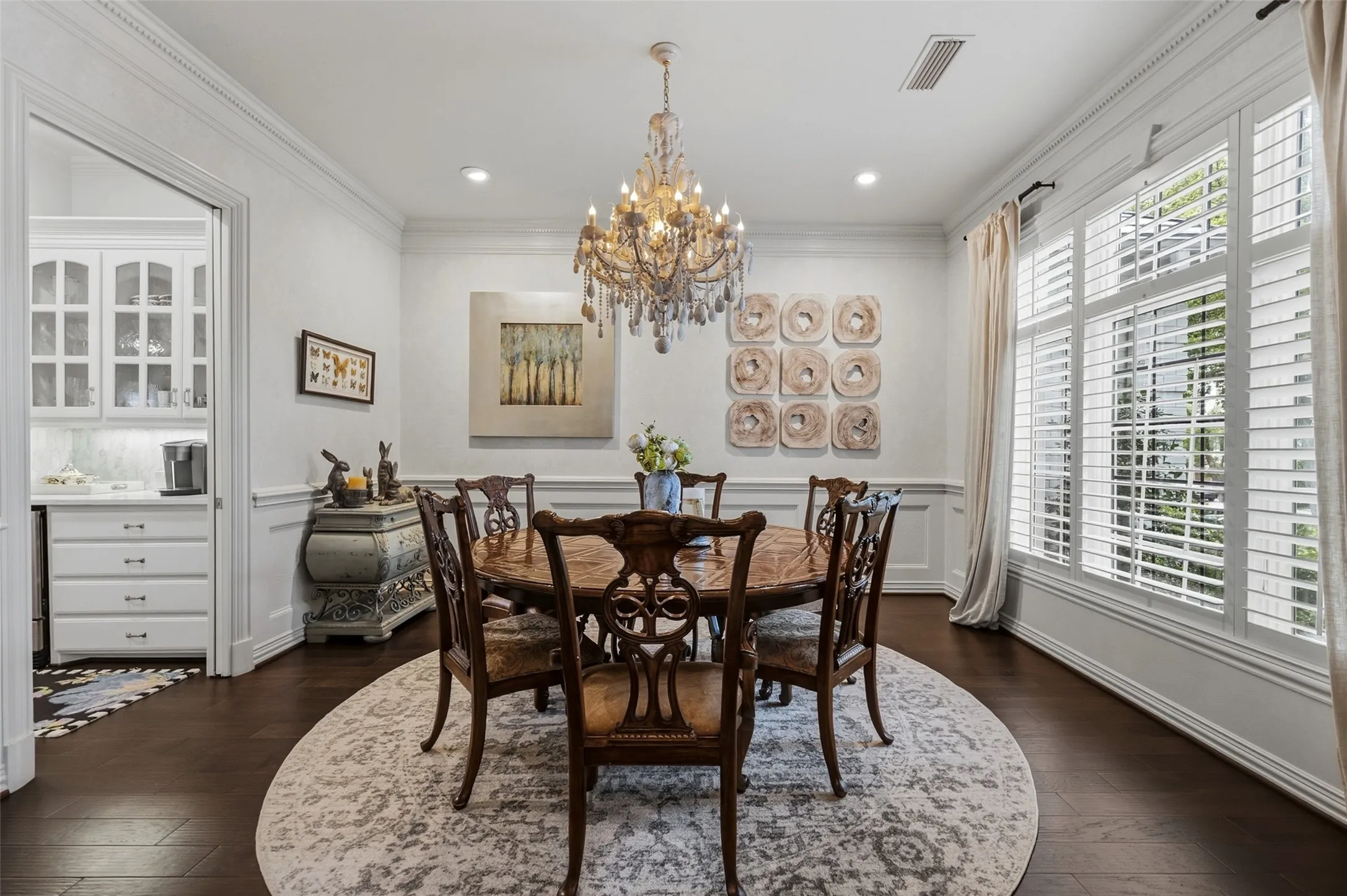 Single Family Residence For Sale in Tarrant County , 6609 Sahalee Drive, Fort Worth, Texas 76132, 5 Bedroom, 5 Bathroom, 3 Garage spaces, 6,428 Sqft, built in 1998, Preowned, mls#21259075, Real Estate Agent in Fort Worth, Homes For Sale in Tarrant county, Homes For Sale in Fort Worth, Realtor in Fort Worth Texas, Real Estate Brokerage Independent Realty Texas, Luminita Cordes Realtor