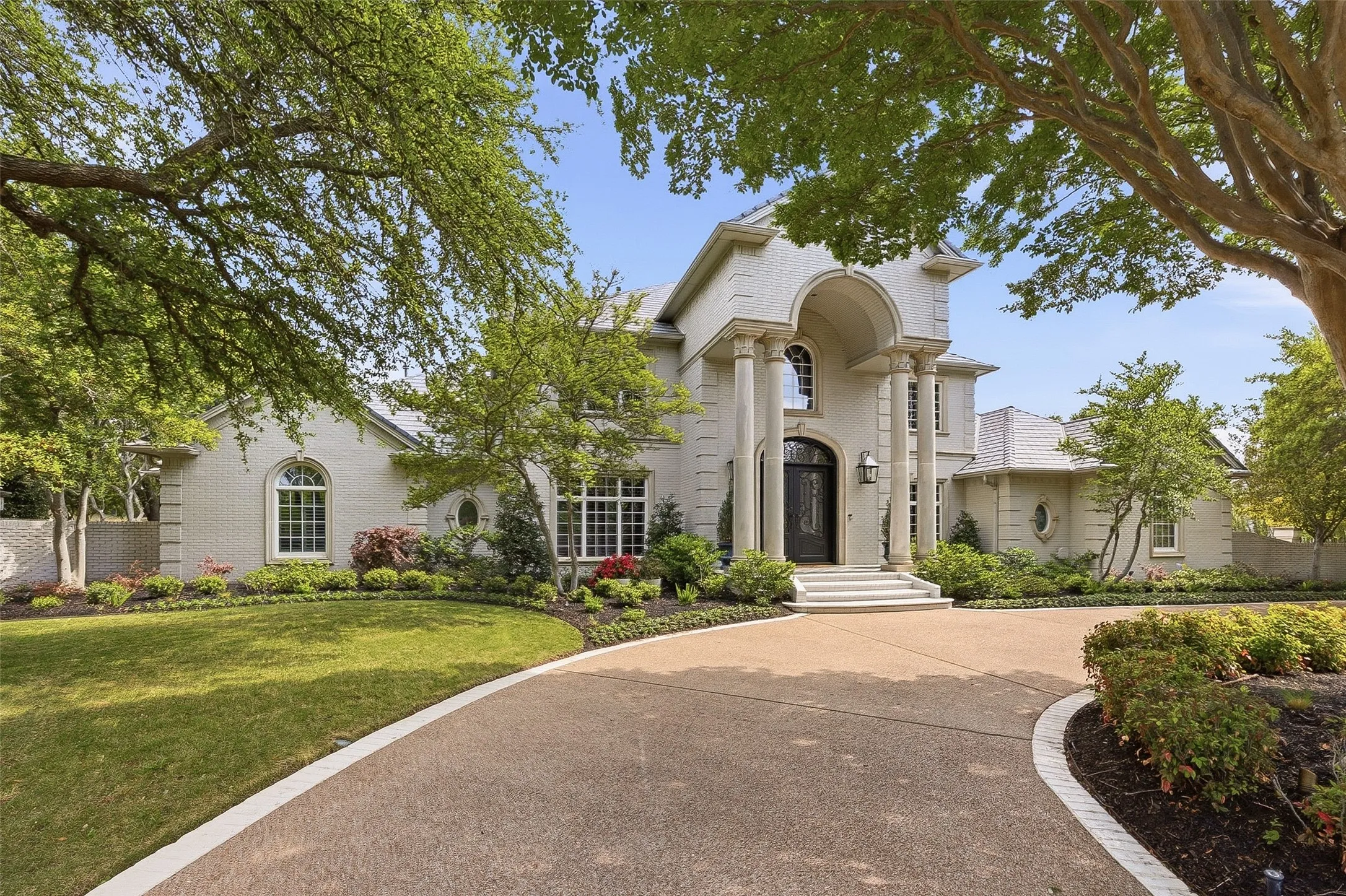 Single Family Residence For Sale in Tarrant County , 6609 Sahalee Drive, Fort Worth, Texas 76132, 5 Bedroom, 5 Bathroom, 3 Garage spaces, 6,428 Sqft, built in 1998, Preowned, mls#21259075, Real Estate Agent in Fort Worth, Homes For Sale in Tarrant county, Homes For Sale in Fort Worth, Realtor in Fort Worth Texas, Real Estate Brokerage Independent Realty Texas, Luminita Cordes Realtor