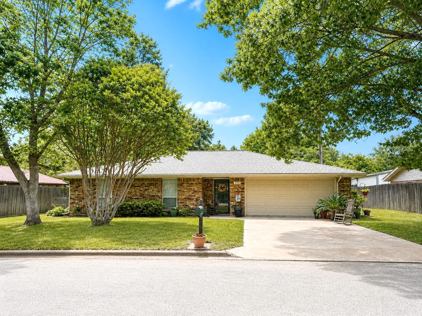 Single Family Residence For Sale in Montague County , 1207 Friona Street, Bowie, Texas 76230, 3 Bedroom, 2 Bathroom, 2 Garage spaces, 1,605 Sqft, built in 1980, Preowned, Price $245,000, mls#21259550, Real Estate Agent in Bowie, Homes For Sale in Montague county, Homes For Sale in Bowie, Realtor in Bowie Texas, Real Estate Brokerage Independent Realty Texas, Luminita Cordes Realtor