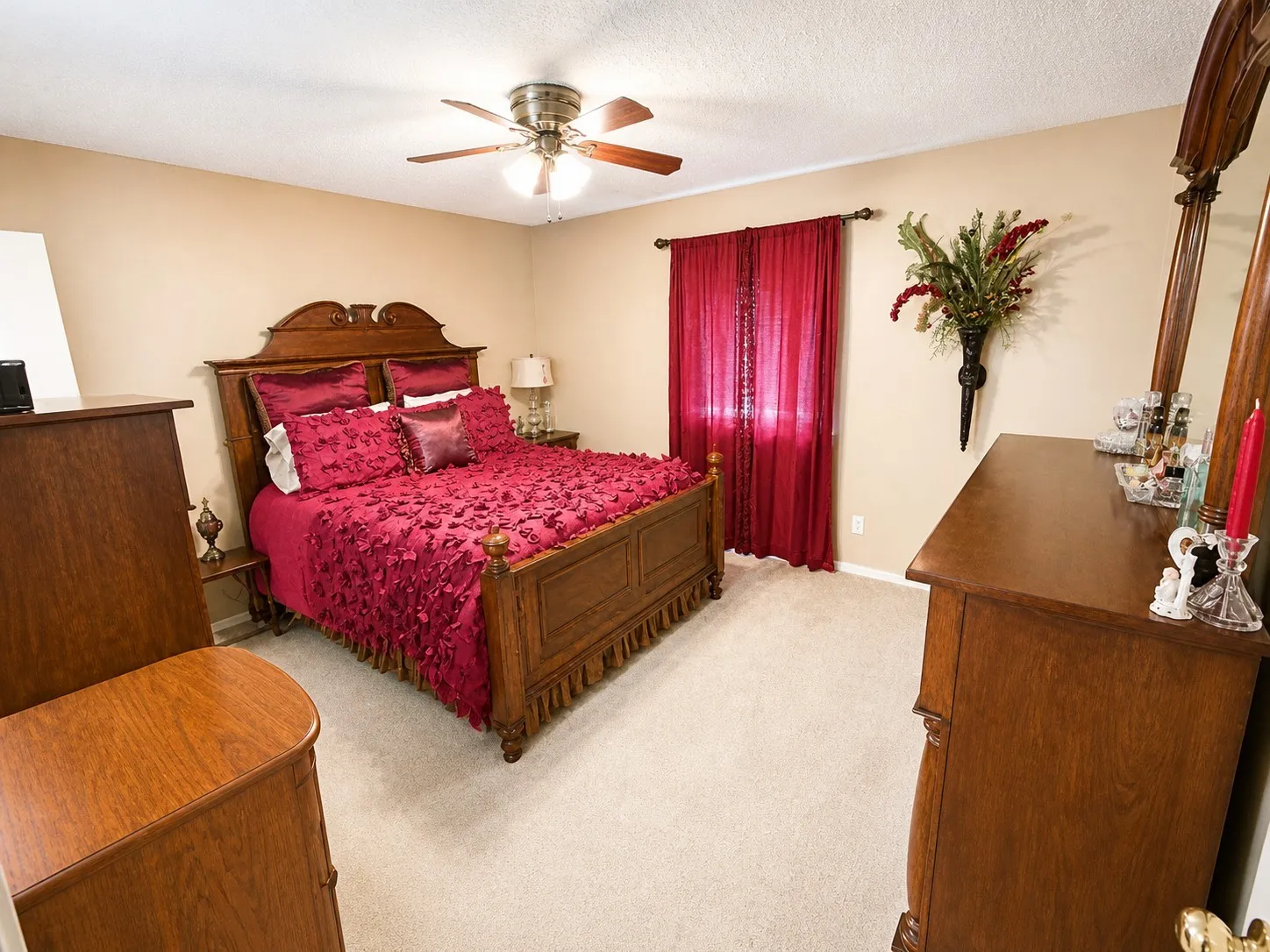 Single Family Residence For Sale in Montague County , 1207 Friona Street, Bowie, Texas 76230, 3 Bedroom, 2 Bathroom, 2 Garage spaces, 1,605 Sqft, built in 1980, Preowned, Price $245,000, mls#21259550, Real Estate Agent in Bowie, Homes For Sale in Montague county, Homes For Sale in Bowie, Realtor in Bowie Texas, Real Estate Brokerage Independent Realty Texas, Luminita Cordes Realtor