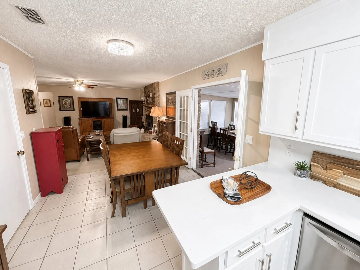 Single Family Residence For Sale in Montague County , 1207 Friona Street, Bowie, Texas 76230, 3 Bedroom, 2 Bathroom, 2 Garage spaces, 1,605 Sqft, built in 1980, Preowned, Price $245,000, mls#21259550, Real Estate Agent in Bowie, Homes For Sale in Montague county, Homes For Sale in Bowie, Realtor in Bowie Texas, Real Estate Brokerage Independent Realty Texas, Luminita Cordes Realtor