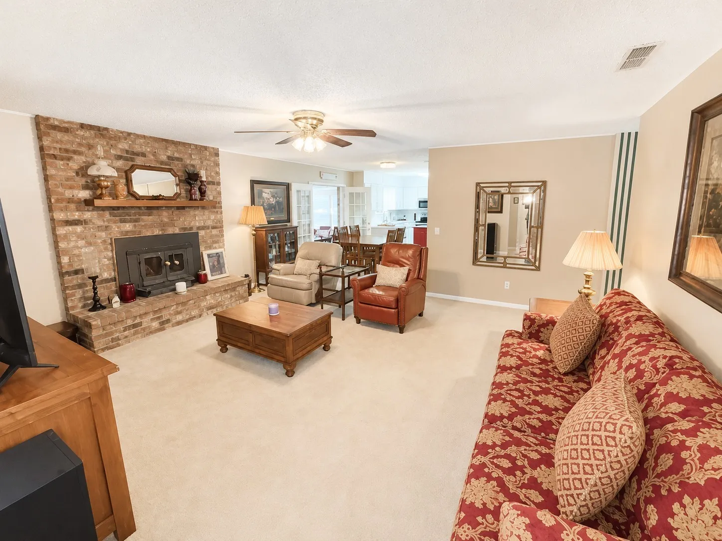 Single Family Residence For Sale in Montague County , 1207 Friona Street, Bowie, Texas 76230, 3 Bedroom, 2 Bathroom, 2 Garage spaces, 1,605 Sqft, built in 1980, Preowned, Price $245,000, mls#21259550, Real Estate Agent in Bowie, Homes For Sale in Montague county, Homes For Sale in Bowie, Realtor in Bowie Texas, Real Estate Brokerage Independent Realty Texas, Luminita Cordes Realtor