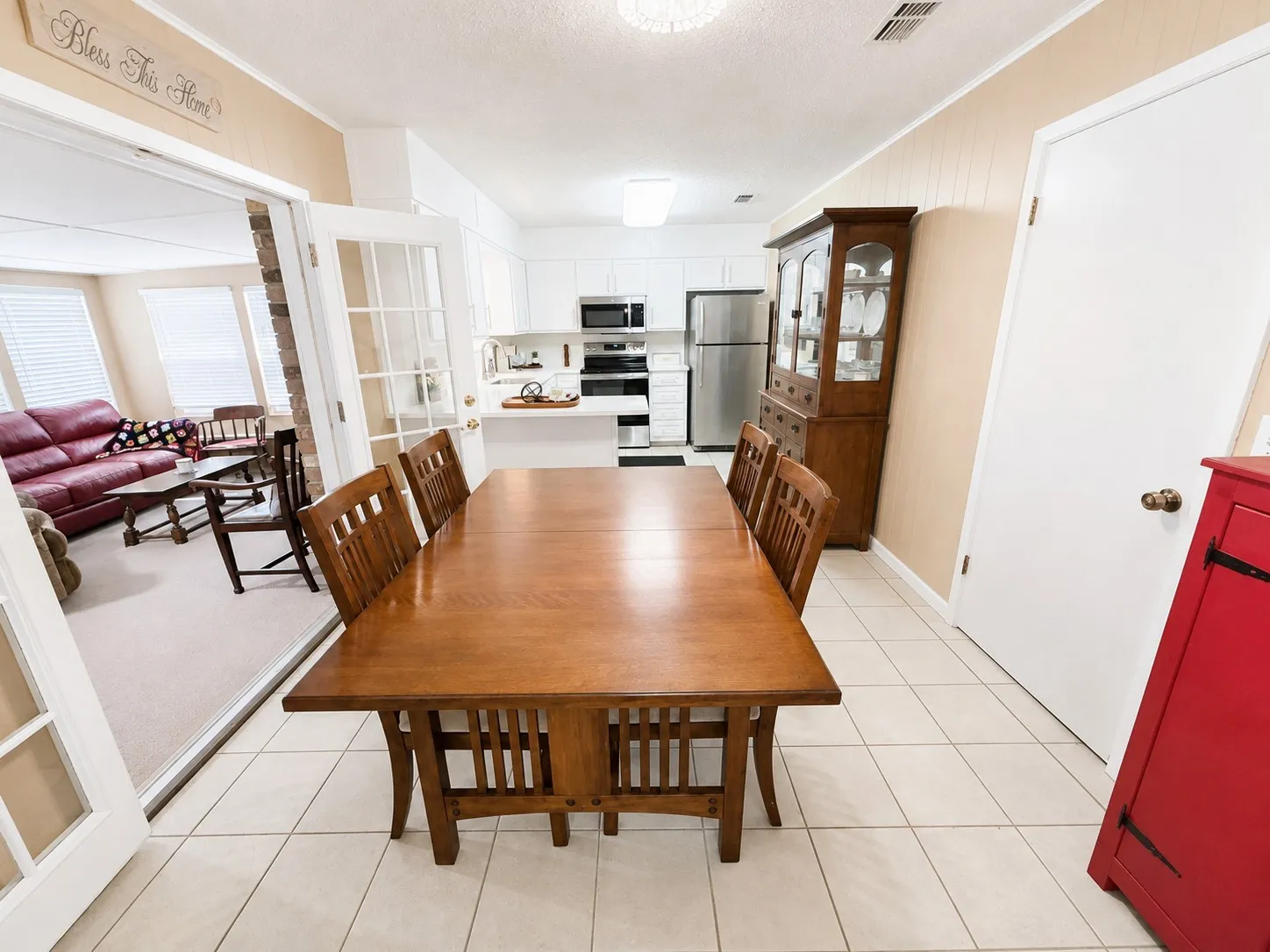 Single Family Residence For Sale in Montague County , 1207 Friona Street, Bowie, Texas 76230, 3 Bedroom, 2 Bathroom, 2 Garage spaces, 1,605 Sqft, built in 1980, Preowned, Price $245,000, mls#21259550, Real Estate Agent in Bowie, Homes For Sale in Montague county, Homes For Sale in Bowie, Realtor in Bowie Texas, Real Estate Brokerage Independent Realty Texas, Luminita Cordes Realtor