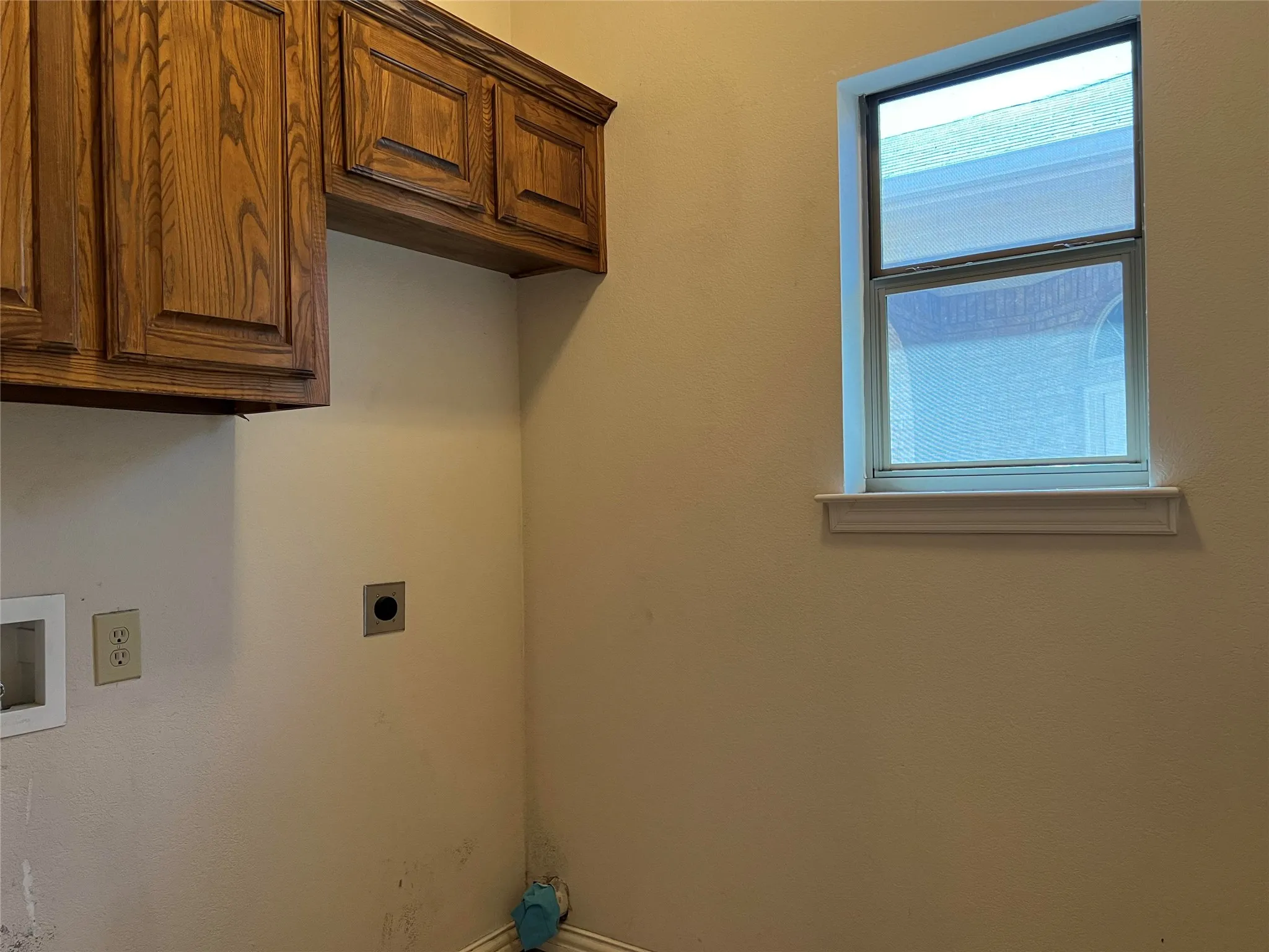 Single Family Residence For Rent in Tarrant County , 10625 Braewood Drive, Fort Worth, Texas 76131, 3 Bedroom, 2 Bathroom, 2 Garage spaces, 1,519 Sqft, built in 2005, Preowned, mls#21256889, Real Estate Agent in Fort Worth, Homes For Rent in Tarrant county, Homes For Rent in Fort Worth, Realtor in Fort Worth Texas, Real Estate Brokerage Independent Realty Texas, Luminita Cordes Realtor