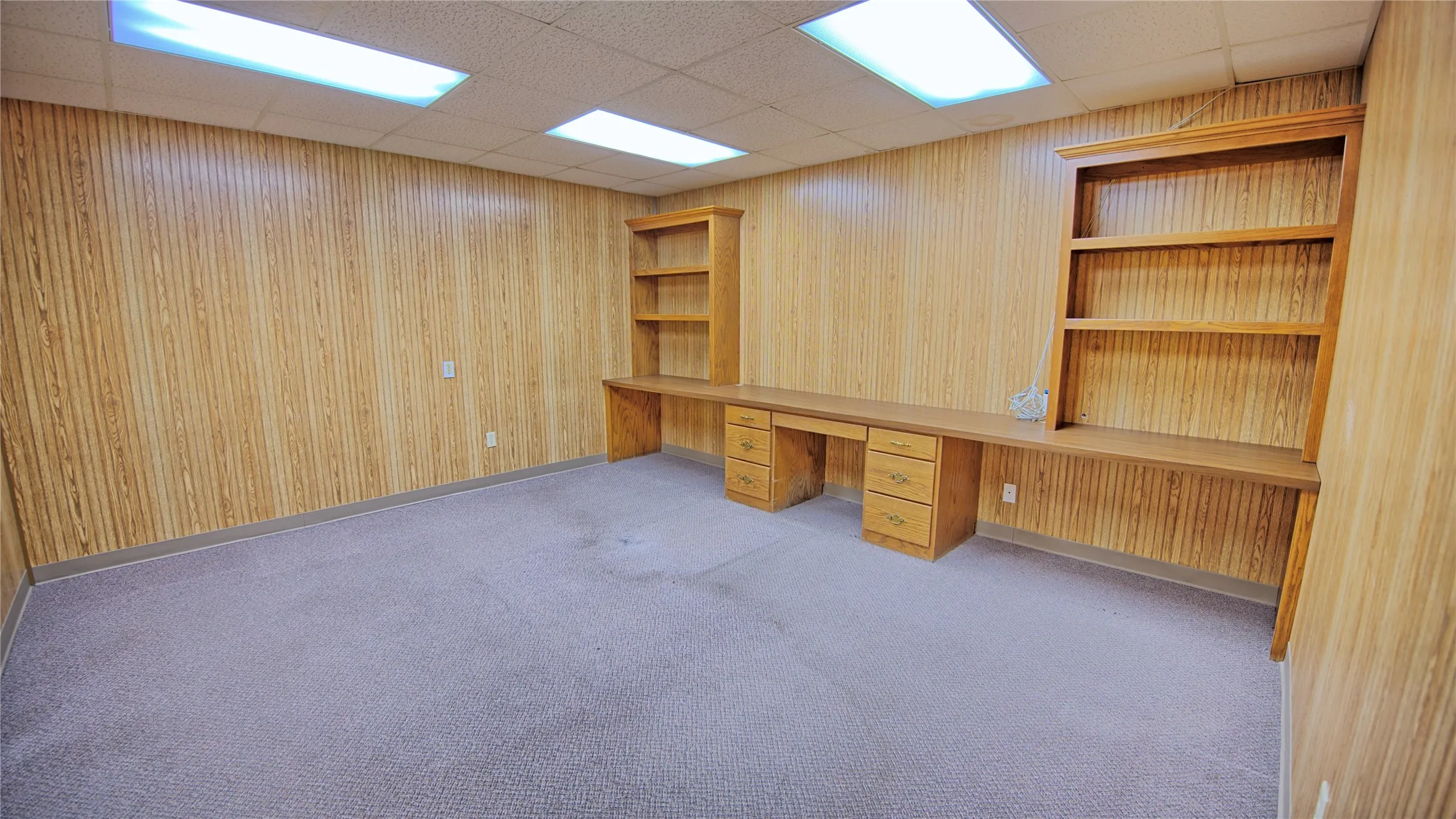 Office For Sale in Montague County , 201 Clay Street, Nocona, Texas 76255, 0, 0, Garage spaces, 0 Sqft, built in 1992, Preowned, mls#21259560, Real Estate Agent in Nocona, Homes For Sale in Montague county, Homes For Sale in Nocona, Realtor in Nocona Texas, Real Estate Brokerage Independent Realty Texas, Luminita Cordes Realtor