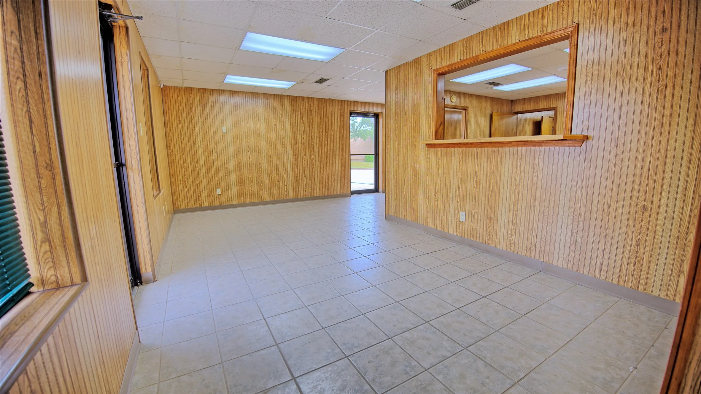 Office For Sale in Montague County , 201 Clay Street, Nocona, Texas 76255, 0, 0, Garage spaces, 0 Sqft, built in 1992, Preowned, mls#21259560, Real Estate Agent in Nocona, Homes For Sale in Montague county, Homes For Sale in Nocona, Realtor in Nocona Texas, Real Estate Brokerage Independent Realty Texas, Luminita Cordes Realtor