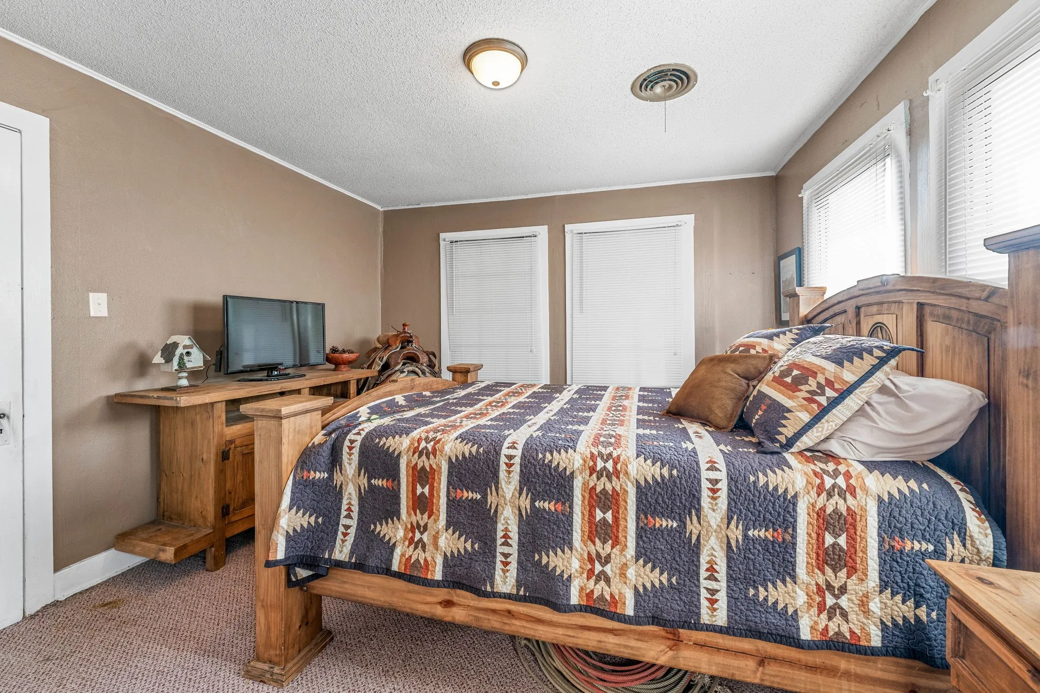 Single Family Residence For Sale in Comanche County , 7450 E Highway 6 2, De Leon, Texas 76444, 4 Bedroom, 3 Bathroom, Garage spaces, 2,098 Sqft, built in 1957, mls#21259056, Real Estate Agent in De Leon, Homes For Sale in Comanche county, Homes For Sale in De Leon, Realtor in De Leon Texas, Real Estate Brokerage Independent Realty Texas, Luminita Cordes Realtor