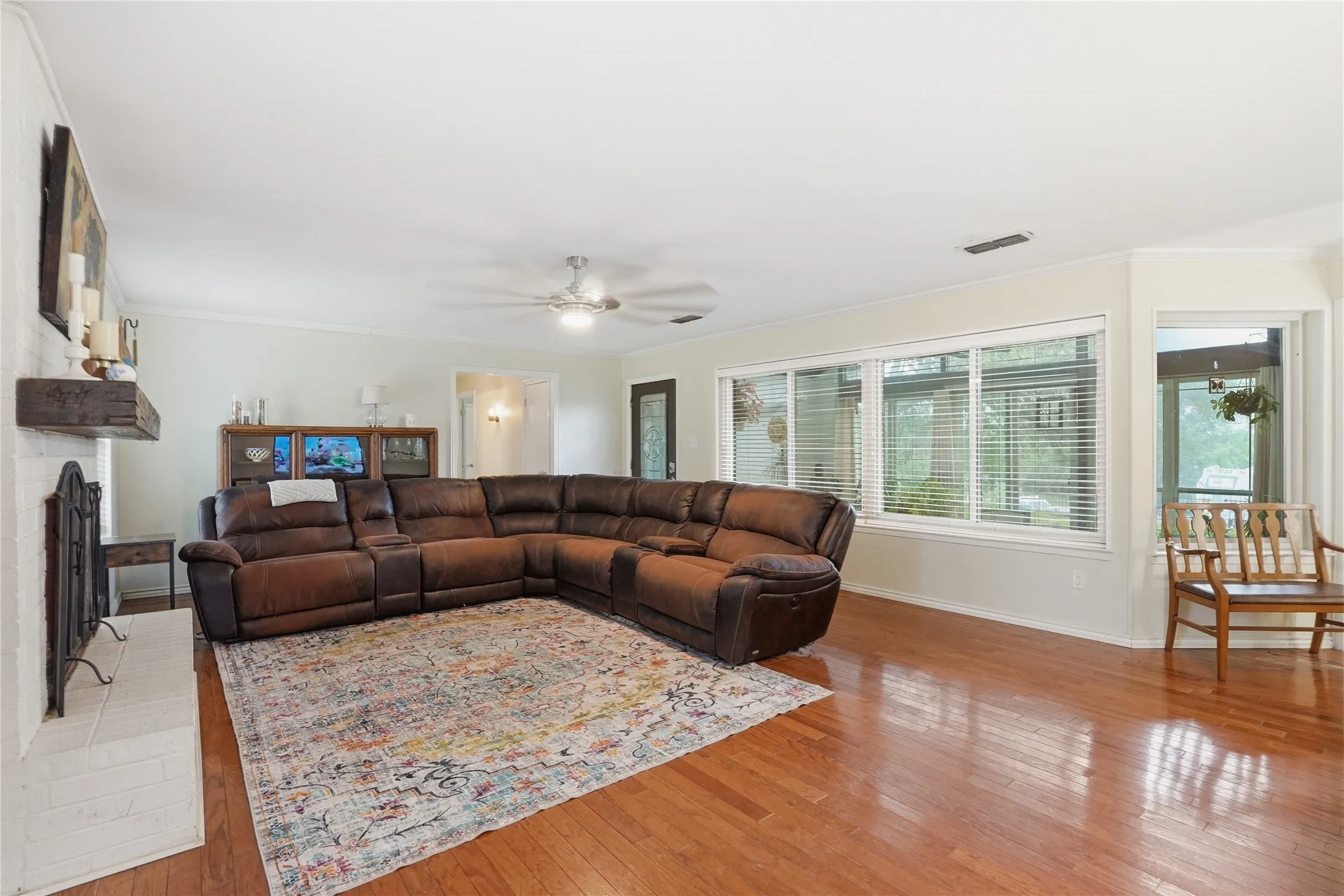 Single Family Residence For Sale in Tarrant County , 7508 Timber Ridge Court, Fort Worth, Texas 76179, 3 Bedroom, 2 Bathroom, 2 Garage spaces, 2,388 Sqft, built in 1974, mls#21259586, Real Estate Agent in Fort Worth, Homes For Sale in Tarrant county, Homes For Sale in Fort Worth, Realtor in Fort Worth Texas, Real Estate Brokerage Independent Realty Texas, Luminita Cordes Realtor