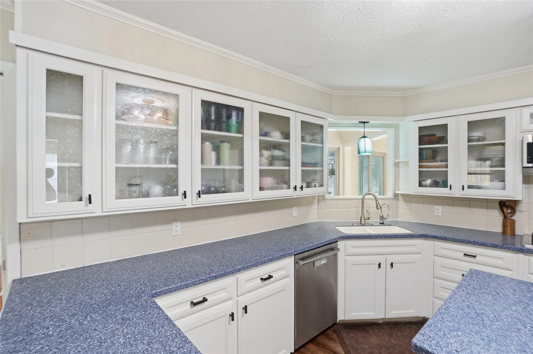 Single Family Residence For Sale in Tarrant County , 7508 Timber Ridge Court, Fort Worth, Texas 76179, 3 Bedroom, 2 Bathroom, 2 Garage spaces, 2,388 Sqft, built in 1974, mls#21259586, Real Estate Agent in Fort Worth, Homes For Sale in Tarrant county, Homes For Sale in Fort Worth, Realtor in Fort Worth Texas, Real Estate Brokerage Independent Realty Texas, Luminita Cordes Realtor