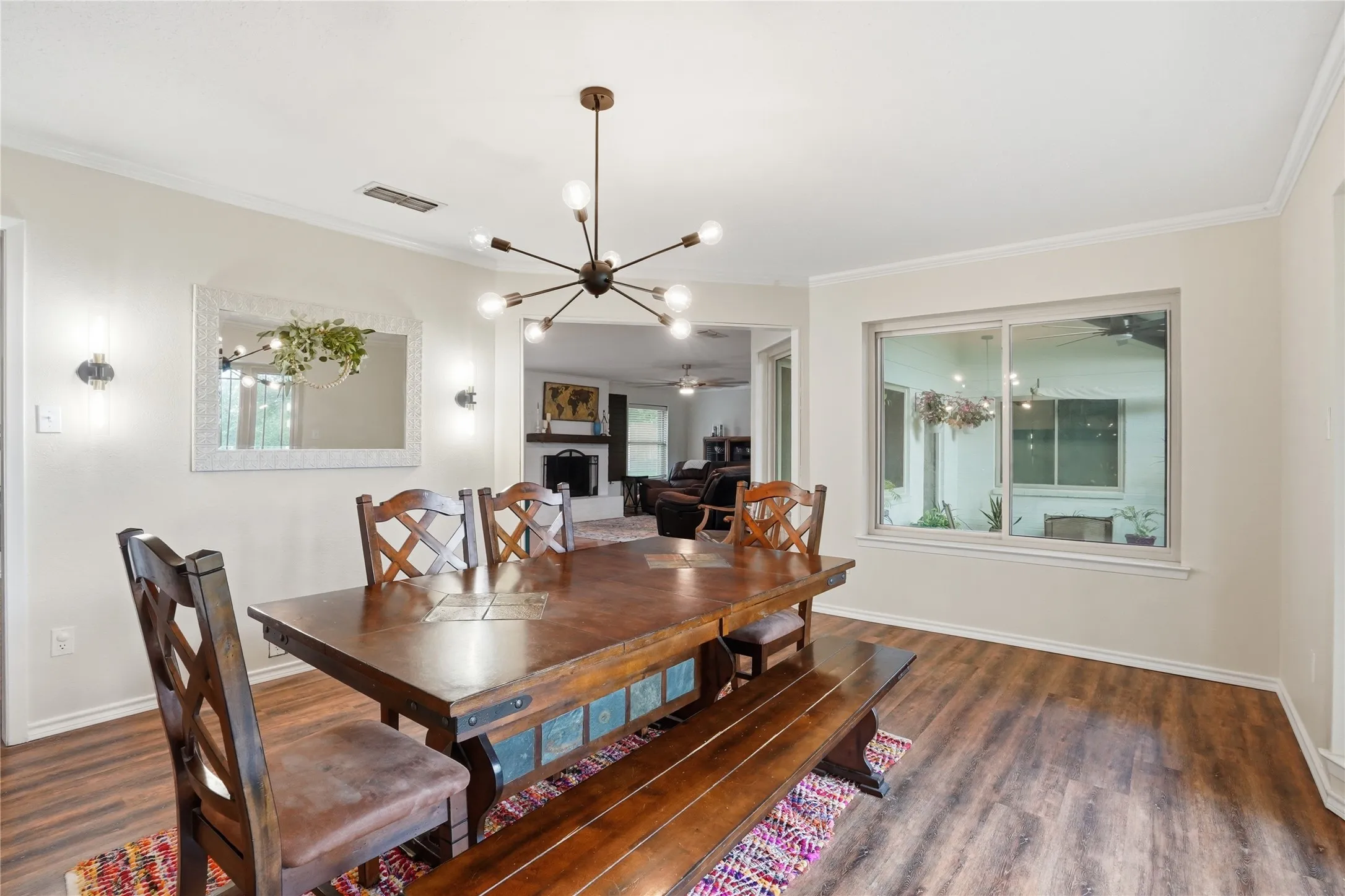 Single Family Residence For Sale in Tarrant County , 7508 Timber Ridge Court, Fort Worth, Texas 76179, 3 Bedroom, 2 Bathroom, 2 Garage spaces, 2,388 Sqft, built in 1974, mls#21259586, Real Estate Agent in Fort Worth, Homes For Sale in Tarrant county, Homes For Sale in Fort Worth, Realtor in Fort Worth Texas, Real Estate Brokerage Independent Realty Texas, Luminita Cordes Realtor