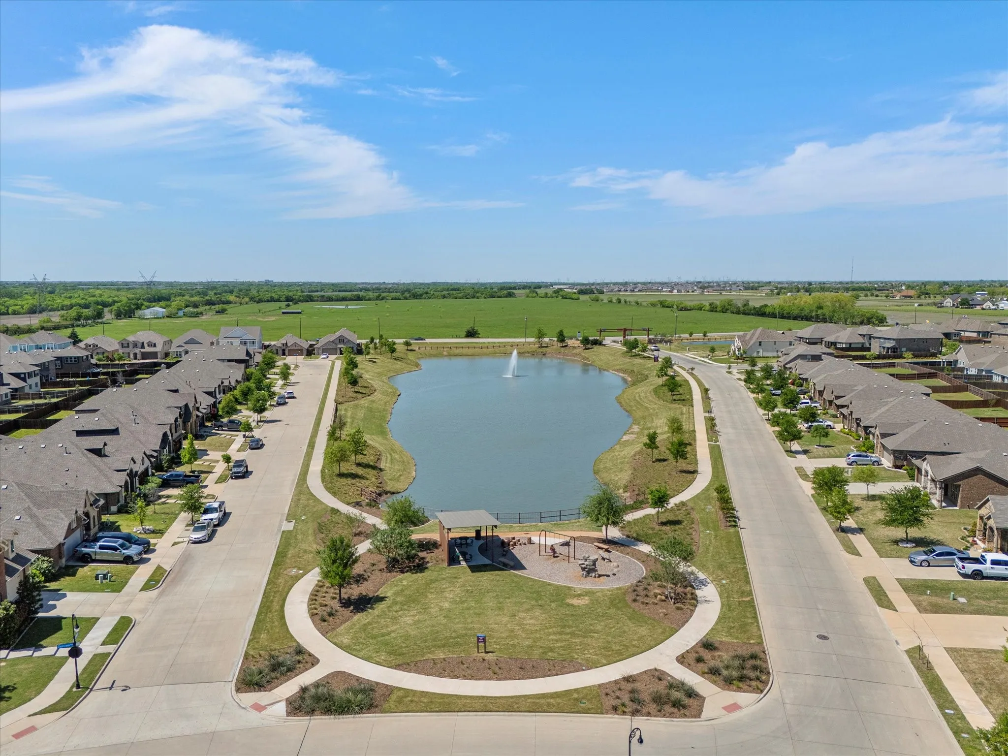 Single Family Residence For Sale in Rockwall County , 3115 Little River Lane, Royse City, Texas 75189, 5 Bedroom, 4 Bathroom, 2 Garage spaces, 3,503 Sqft, built in 2020, Preowned, mls#21253309, Real Estate Agent in Royse City, Homes For Sale in Rockwall county, Homes For Sale in Royse City, Realtor in Royse City Texas, Real Estate Brokerage Independent Realty Texas, Luminita Cordes Realtor