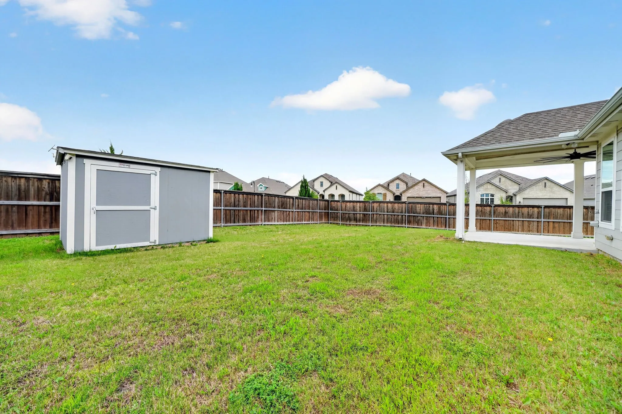 Single Family Residence For Sale in Rockwall County , 3115 Little River Lane, Royse City, Texas 75189, 5 Bedroom, 4 Bathroom, 2 Garage spaces, 3,503 Sqft, built in 2020, Preowned, mls#21253309, Real Estate Agent in Royse City, Homes For Sale in Rockwall county, Homes For Sale in Royse City, Realtor in Royse City Texas, Real Estate Brokerage Independent Realty Texas, Luminita Cordes Realtor