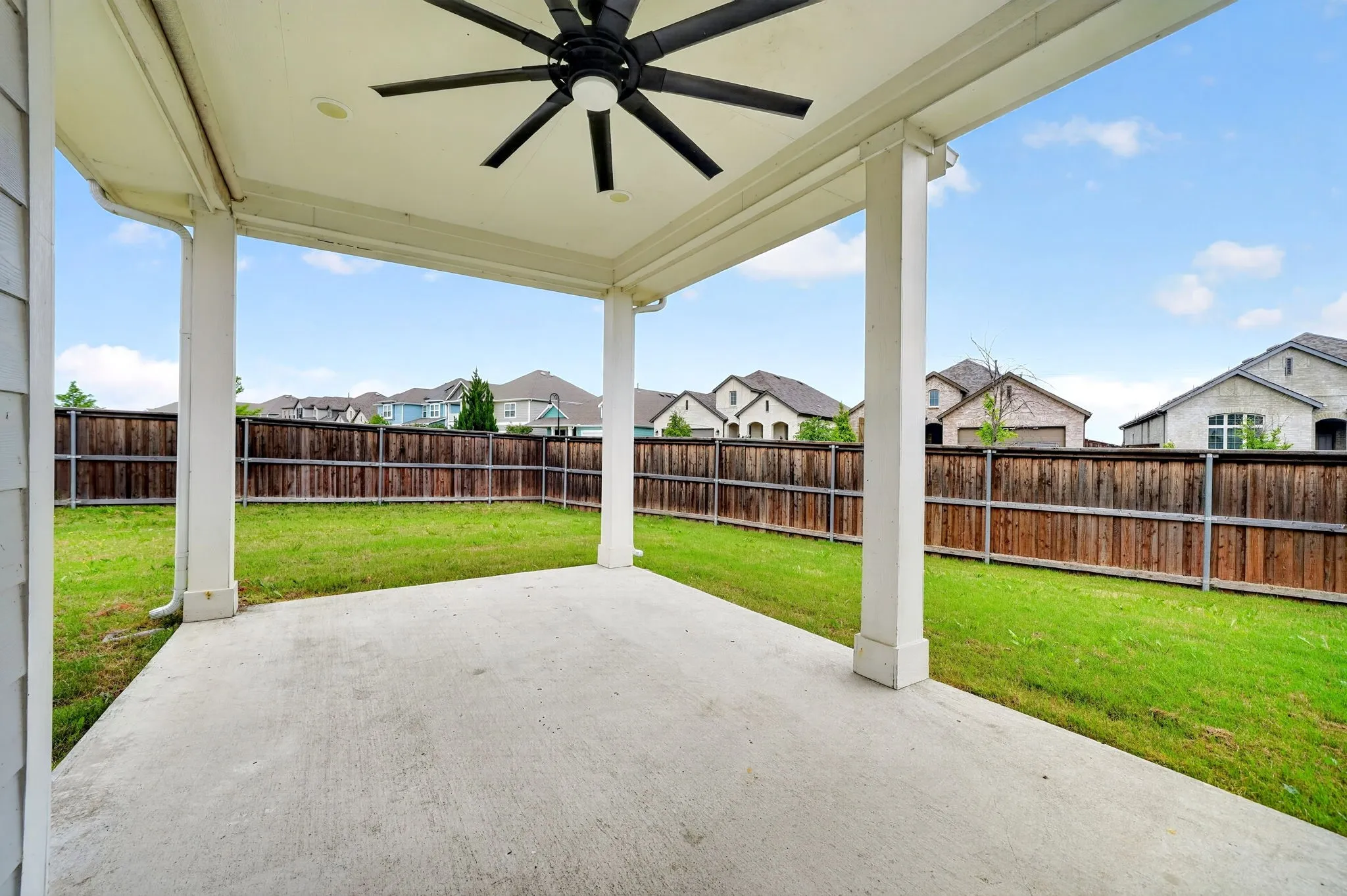 Single Family Residence For Sale in Rockwall County , 3115 Little River Lane, Royse City, Texas 75189, 5 Bedroom, 4 Bathroom, 2 Garage spaces, 3,503 Sqft, built in 2020, Preowned, mls#21253309, Real Estate Agent in Royse City, Homes For Sale in Rockwall county, Homes For Sale in Royse City, Realtor in Royse City Texas, Real Estate Brokerage Independent Realty Texas, Luminita Cordes Realtor