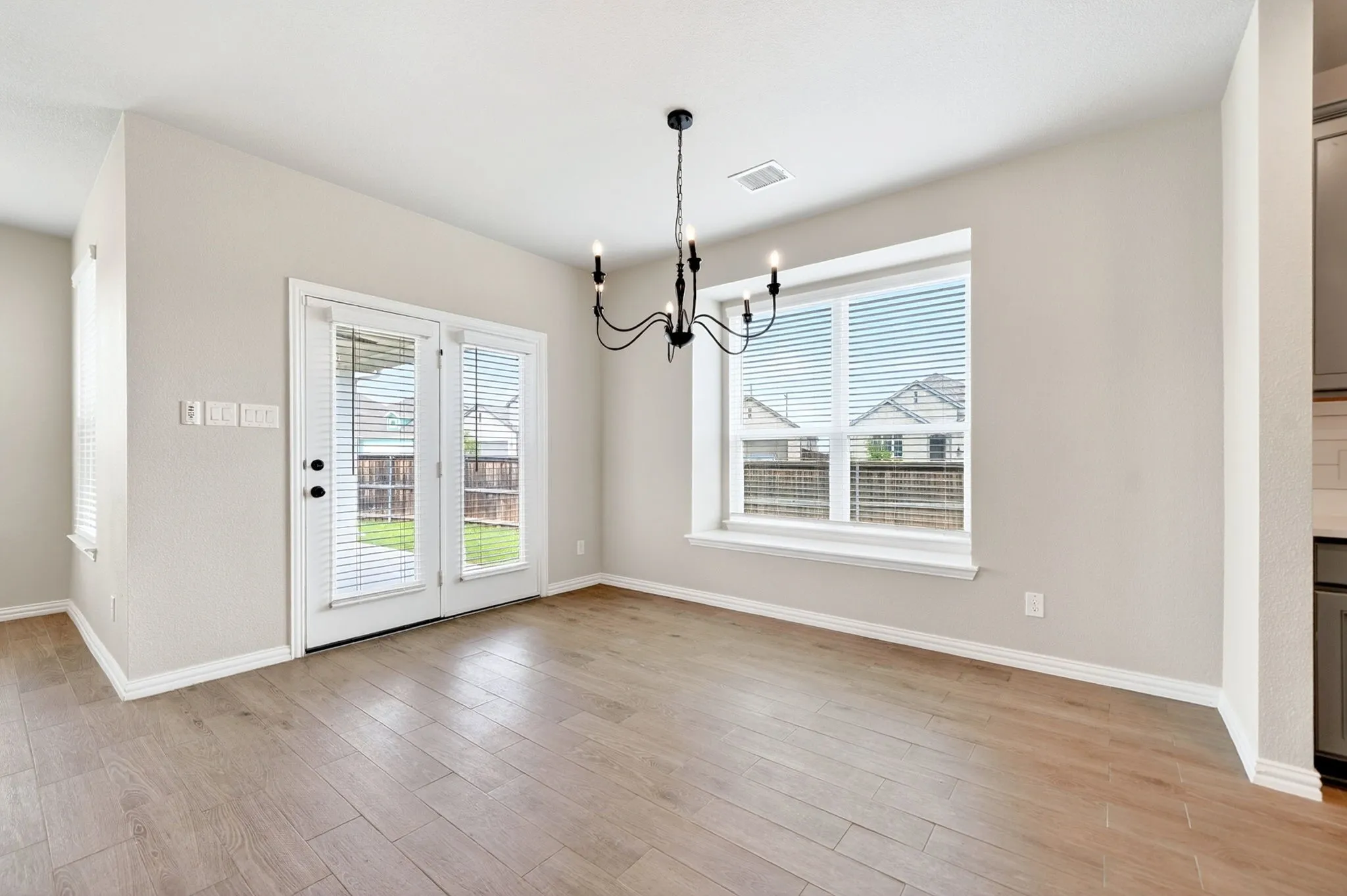 Single Family Residence For Sale in Rockwall County , 3115 Little River Lane, Royse City, Texas 75189, 5 Bedroom, 4 Bathroom, 2 Garage spaces, 3,503 Sqft, built in 2020, Preowned, mls#21253309, Real Estate Agent in Royse City, Homes For Sale in Rockwall county, Homes For Sale in Royse City, Realtor in Royse City Texas, Real Estate Brokerage Independent Realty Texas, Luminita Cordes Realtor
