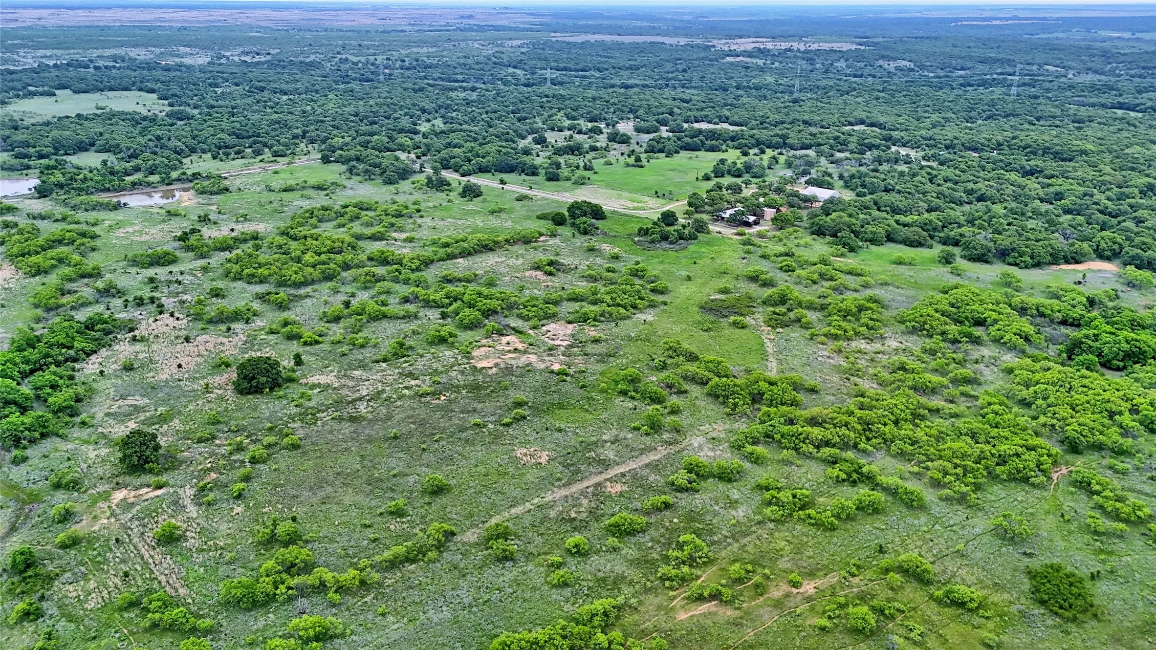 Single Family Residence For Sale in Clay County , 3377 Lodge Creek Road, Henrietta, Texas 76365, 4 Bedroom, 2 Bathroom, Garage spaces, 1,720 Sqft, built in 1973, Preowned, mls#21259495, Real Estate Agent in Henrietta, Homes For Sale in Clay county, Homes For Sale in Henrietta, Realtor in Henrietta Texas, Real Estate Brokerage Independent Realty Texas, Luminita Cordes Realtor