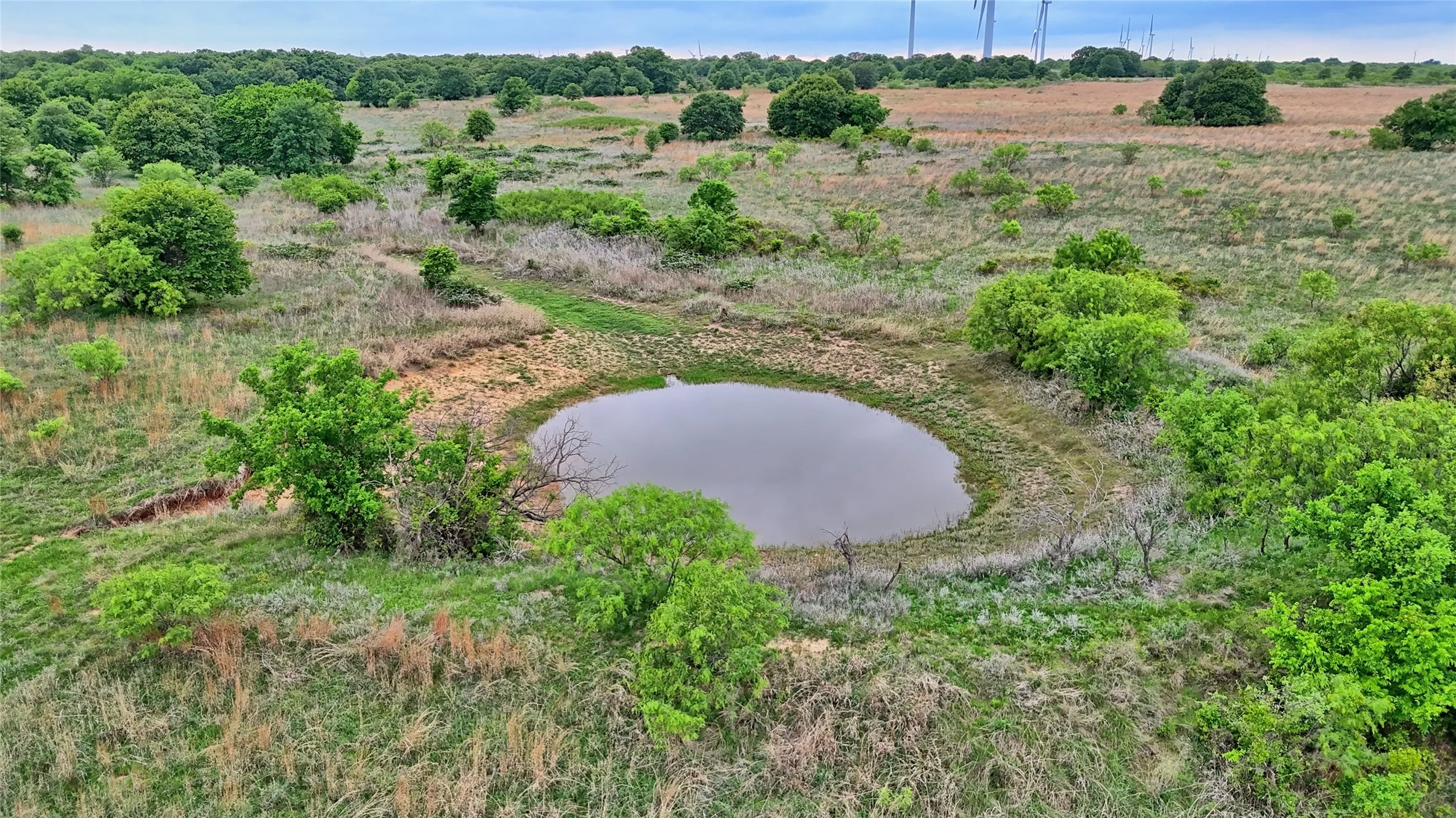Single Family Residence For Sale in Clay County , 3377 Lodge Creek Road, Henrietta, Texas 76365, 4 Bedroom, 2 Bathroom, Garage spaces, 1,720 Sqft, built in 1973, Preowned, mls#21259495, Real Estate Agent in Henrietta, Homes For Sale in Clay county, Homes For Sale in Henrietta, Realtor in Henrietta Texas, Real Estate Brokerage Independent Realty Texas, Luminita Cordes Realtor