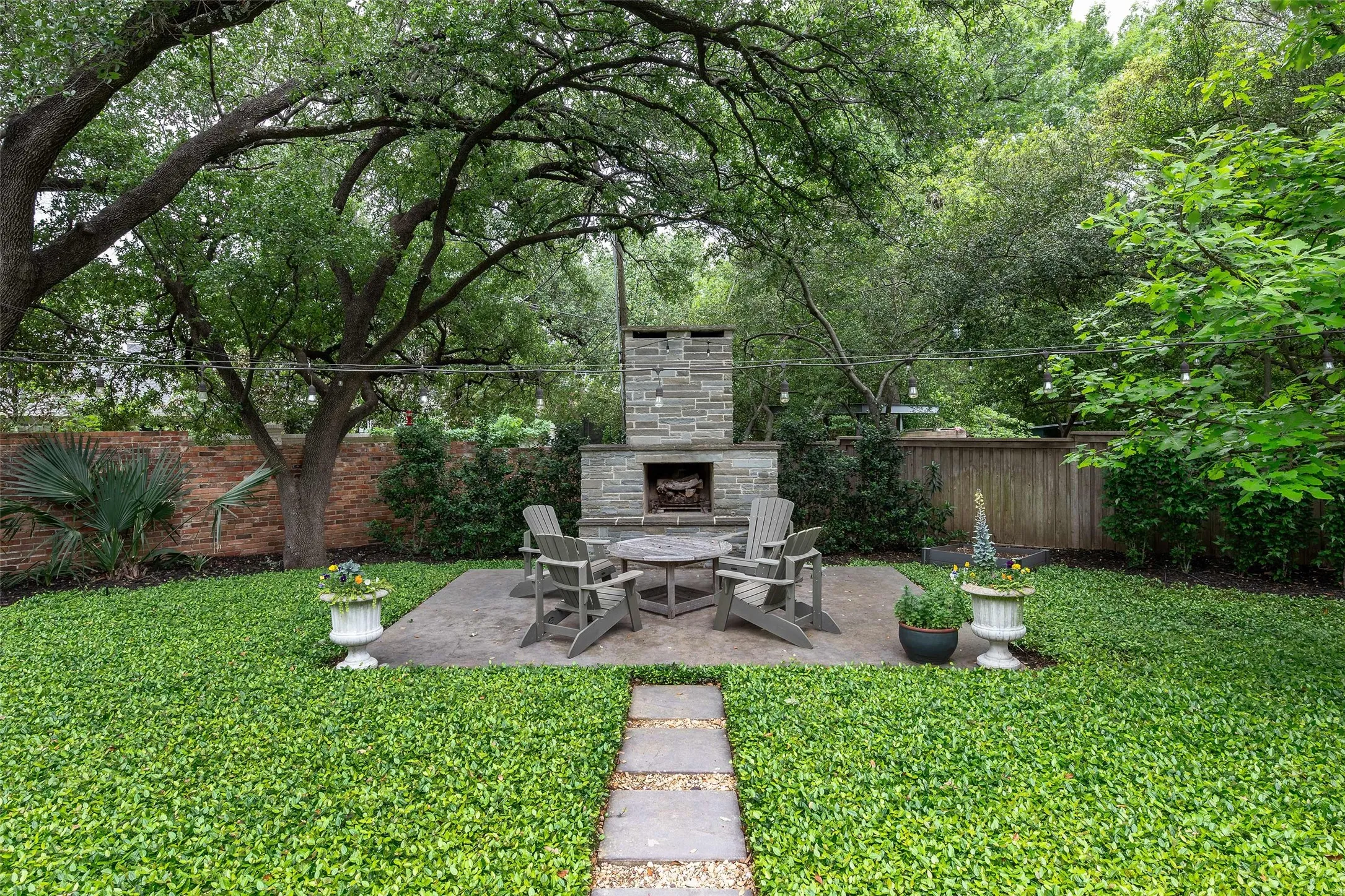 Single Family Residence For Sale in Dallas County , 5356 Drane Drive, Dallas, Texas 75209, 6 Bedroom, 6 Bathroom, 3 Garage spaces, 7,171 Sqft, built in 1954, mls#21251926, Real Estate Agent in Dallas, Homes For Sale in Dallas county, Homes For Sale in Dallas, Realtor in Dallas Texas, Real Estate Brokerage Independent Realty Texas, Luminita Cordes Realtor