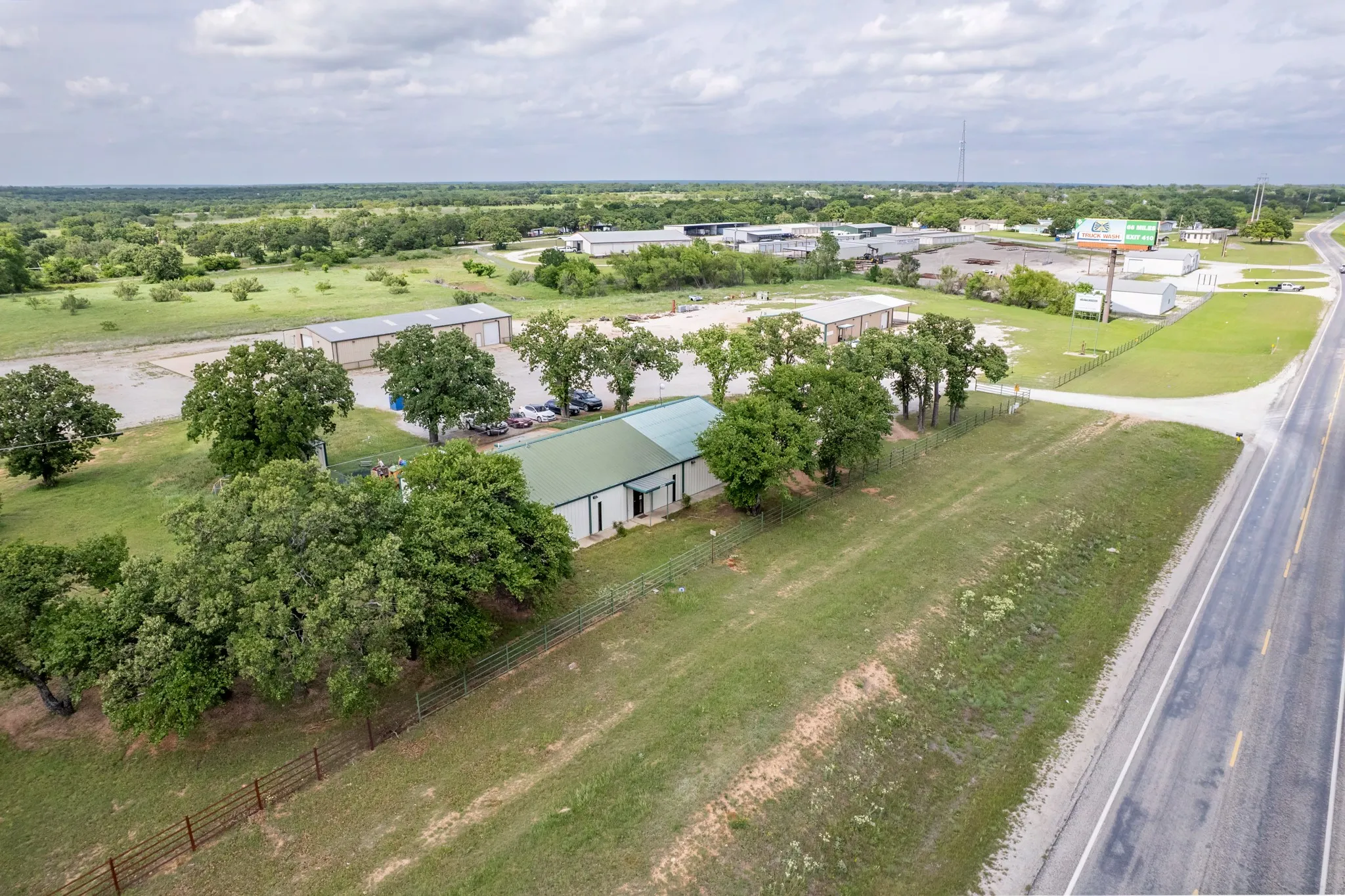 Warehouse For Sale in Eastland County , 9500 Interstate 20 E B, Eastland, Texas 76448, 0, 0, Garage spaces, 0 Sqft, built in 2007, Preowned, mls#21259612, Real Estate Agent in Eastland, Homes For Sale in Eastland county, Homes For Sale in Eastland, Realtor in Eastland Texas, Real Estate Brokerage Independent Realty Texas, Luminita Cordes Realtor