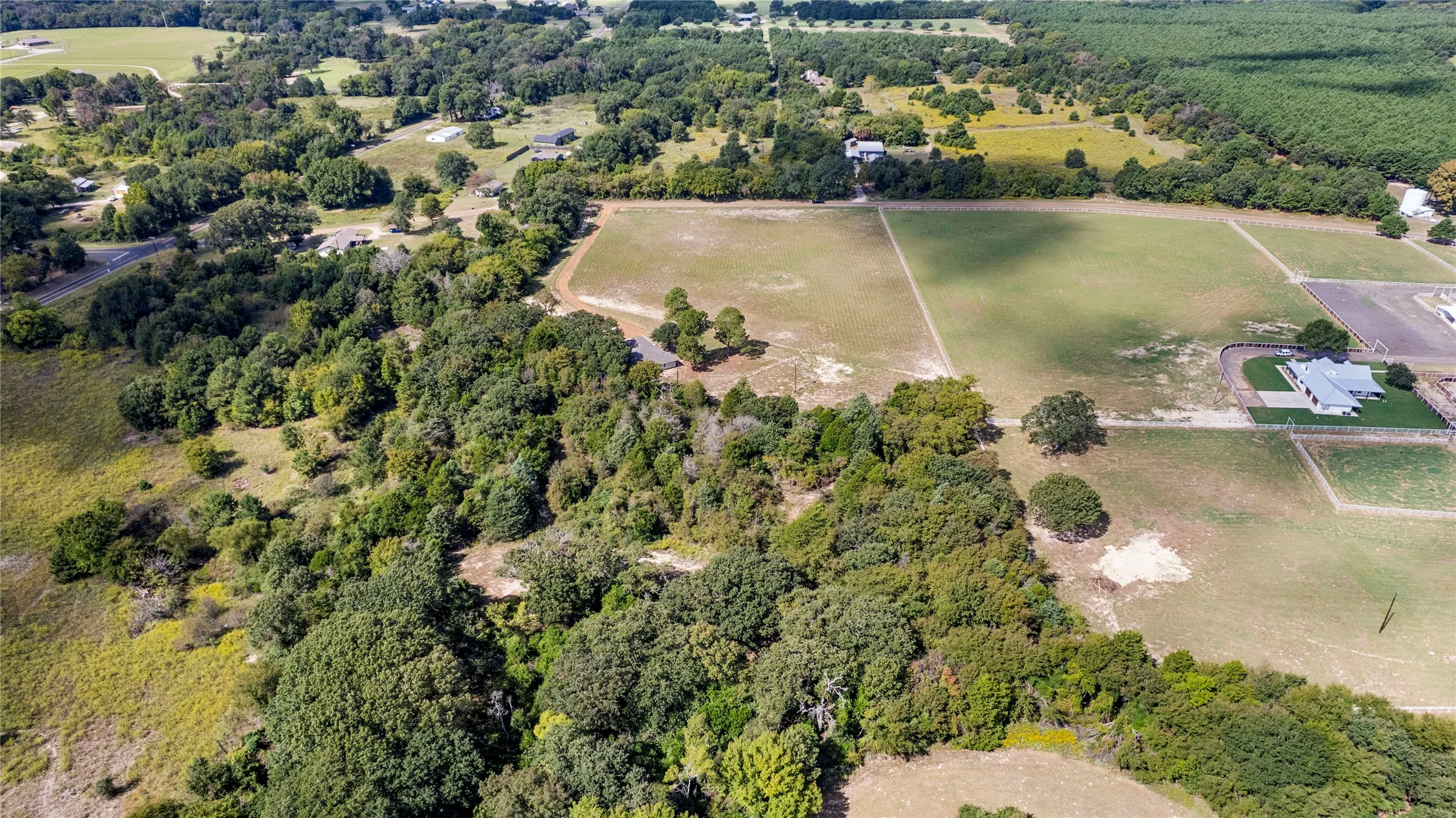 Single Family Residence For Sale in Henderson County , 5580 County Road 3704, Athens, Texas 75752, 2 Bedrooms, 2 Bathrooms, 2 Garage spaces, 1,589 Sqft, built in 1996, Price $485,000, mls#21259667, Real Estate Agent in Athens, Homes For Sale in Henderson county, Homes For Sale in Athens, Realtor in Athens Texas, Real Estate Brokerage Independent Realty Texas, Luminita Cordes Realtor