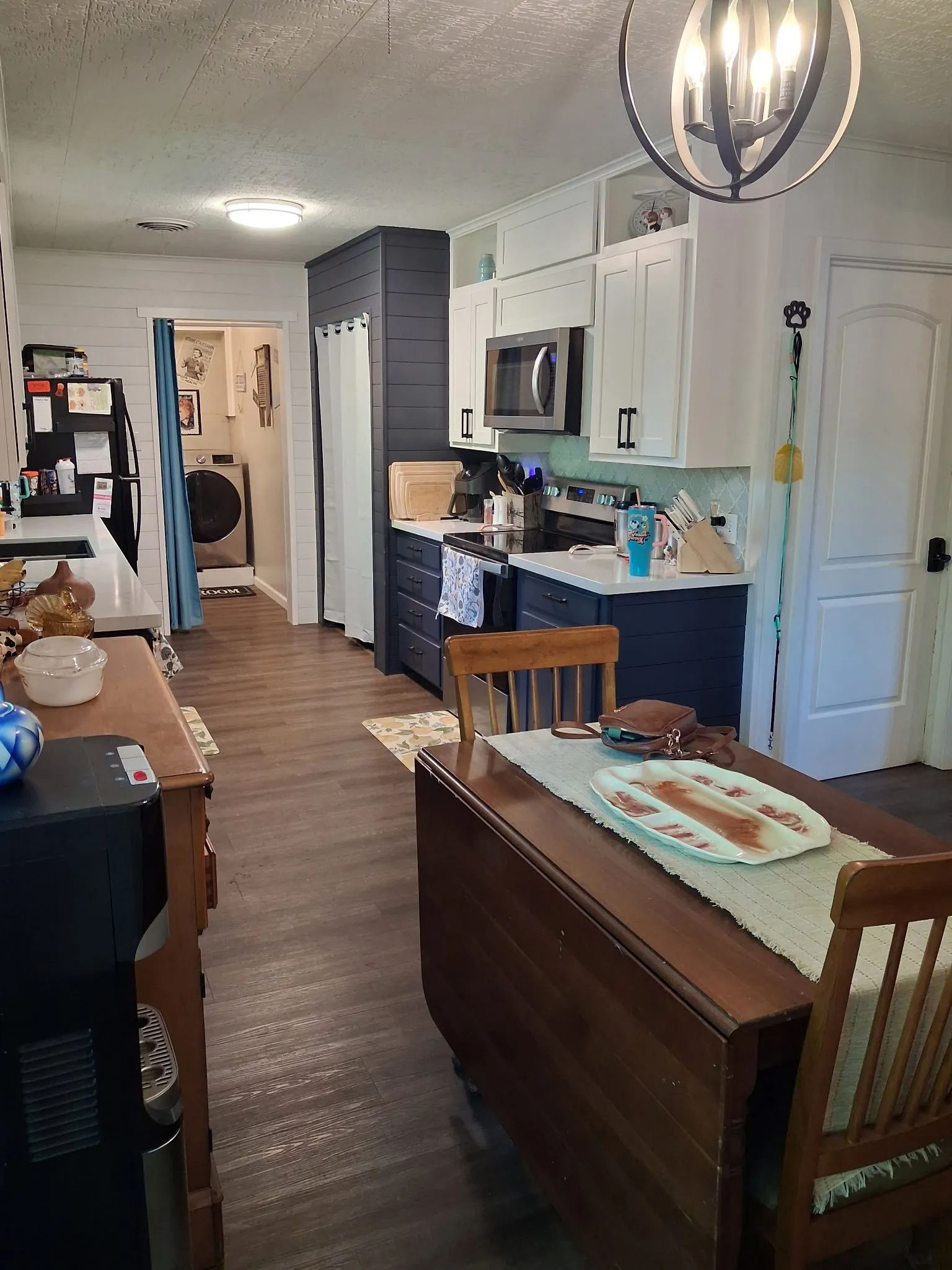 Single Family Residence For Sale in Johnson County , 107 Woodard Avenue, Cleburne, Texas 76033, 2 Bedroom, 1 Bathroom, 2 Garage spaces, 1,164 Sqft, built in 1960, mls#21258702, Real Estate Agent in Cleburne, Homes For Sale in Johnson county, Homes For Sale in Cleburne, Realtor in Cleburne Texas, Real Estate Brokerage Independent Realty Texas, Luminita Cordes Realtor