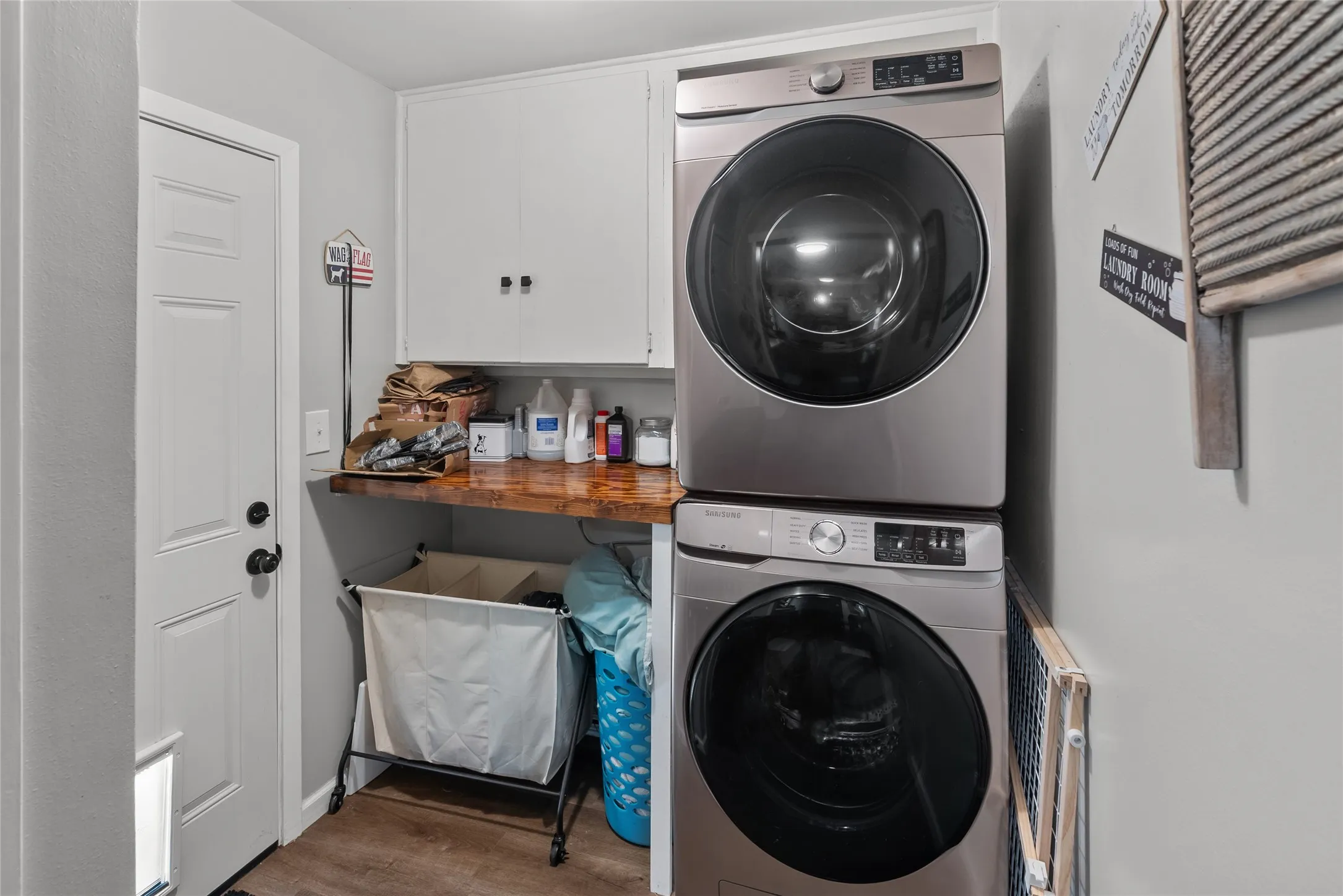 Single Family Residence For Sale in Johnson County , 107 Woodard Avenue, Cleburne, Texas 76033, 2 Bedroom, 1 Bathroom, 2 Garage spaces, 1,164 Sqft, built in 1960, mls#21258702, Real Estate Agent in Cleburne, Homes For Sale in Johnson county, Homes For Sale in Cleburne, Realtor in Cleburne Texas, Real Estate Brokerage Independent Realty Texas, Luminita Cordes Realtor