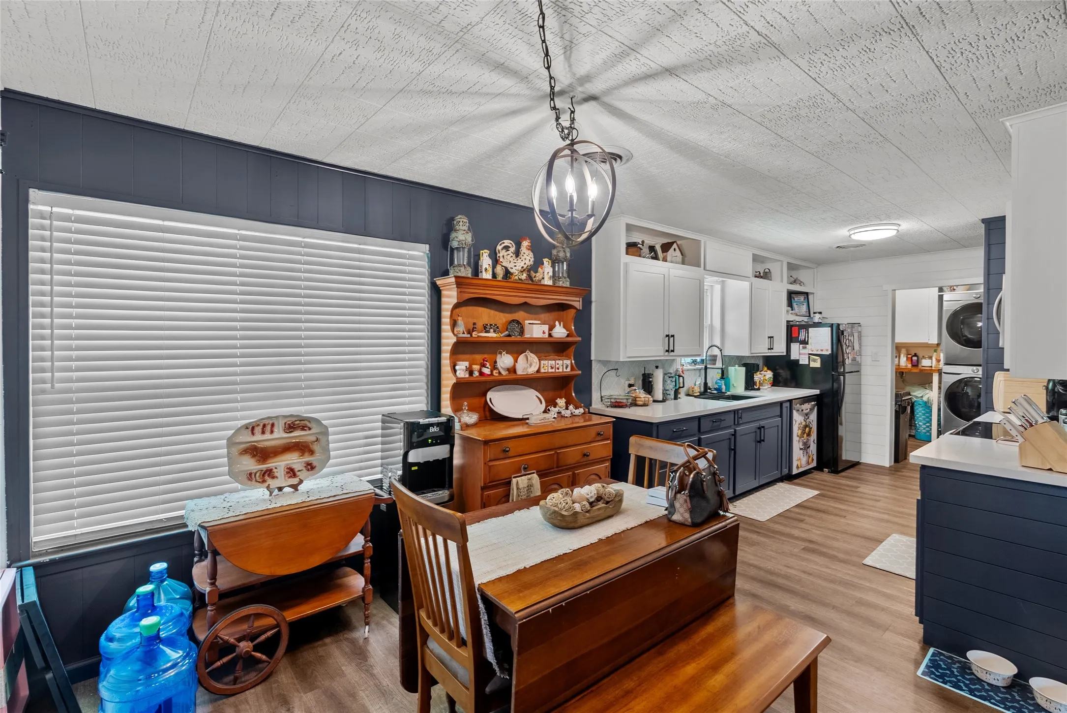 Single Family Residence For Sale in Johnson County , 107 Woodard Avenue, Cleburne, Texas 76033, 2 Bedroom, 1 Bathroom, 2 Garage spaces, 1,164 Sqft, built in 1960, mls#21258702, Real Estate Agent in Cleburne, Homes For Sale in Johnson county, Homes For Sale in Cleburne, Realtor in Cleburne Texas, Real Estate Brokerage Independent Realty Texas, Luminita Cordes Realtor