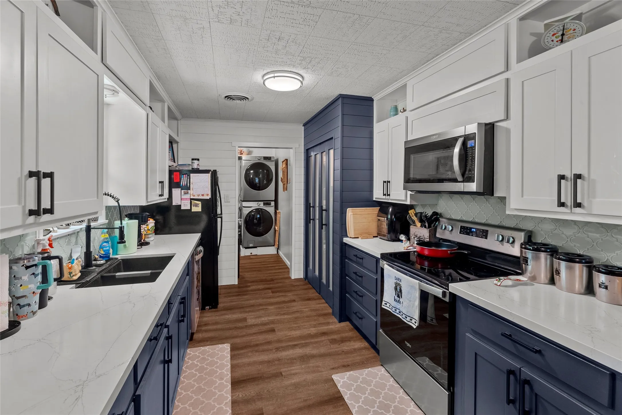 Single Family Residence For Sale in Johnson County , 107 Woodard Avenue, Cleburne, Texas 76033, 2 Bedroom, 1 Bathroom, 2 Garage spaces, 1,164 Sqft, built in 1960, mls#21258702, Real Estate Agent in Cleburne, Homes For Sale in Johnson county, Homes For Sale in Cleburne, Realtor in Cleburne Texas, Real Estate Brokerage Independent Realty Texas, Luminita Cordes Realtor