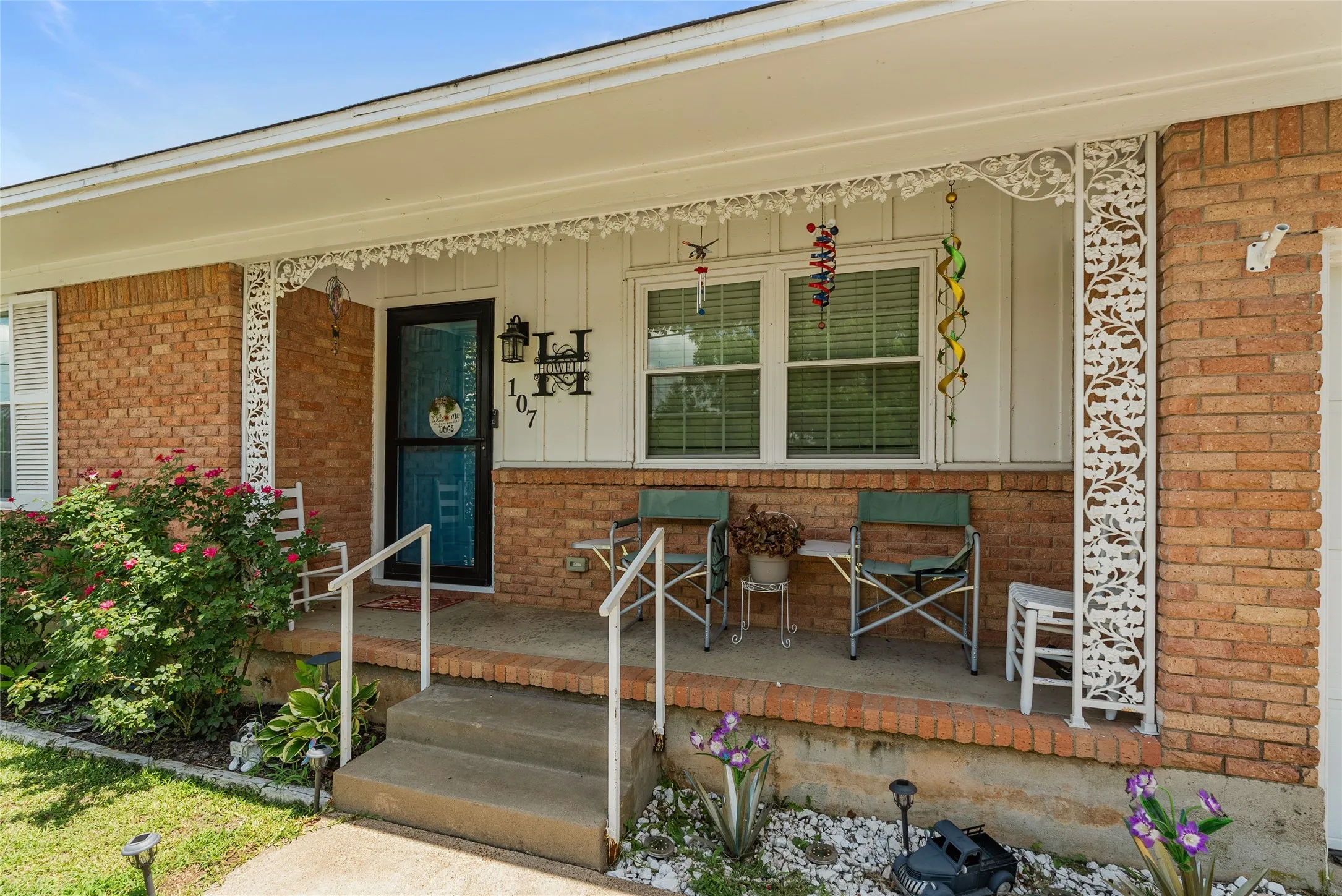 Single Family Residence For Sale in Johnson County , 107 Woodard Avenue, Cleburne, Texas 76033, 2 Bedroom, 1 Bathroom, 2 Garage spaces, 1,164 Sqft, built in 1960, mls#21258702, Real Estate Agent in Cleburne, Homes For Sale in Johnson county, Homes For Sale in Cleburne, Realtor in Cleburne Texas, Real Estate Brokerage Independent Realty Texas, Luminita Cordes Realtor